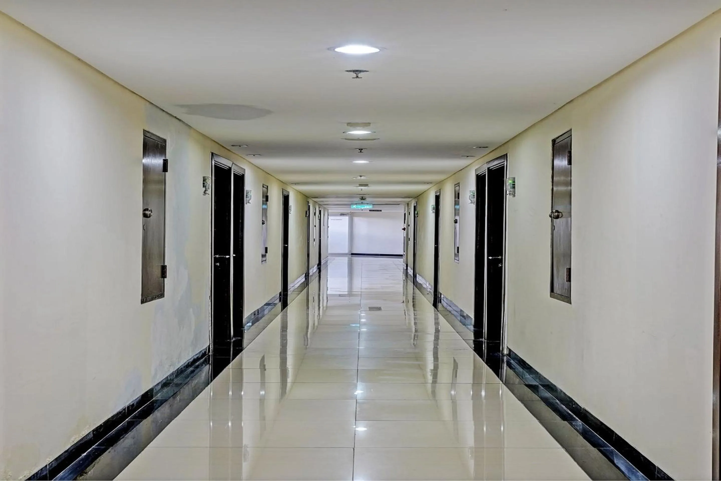 Lobby or reception in OYO Life 93065 Apartemen Gateway Pasteur By Glory Rent