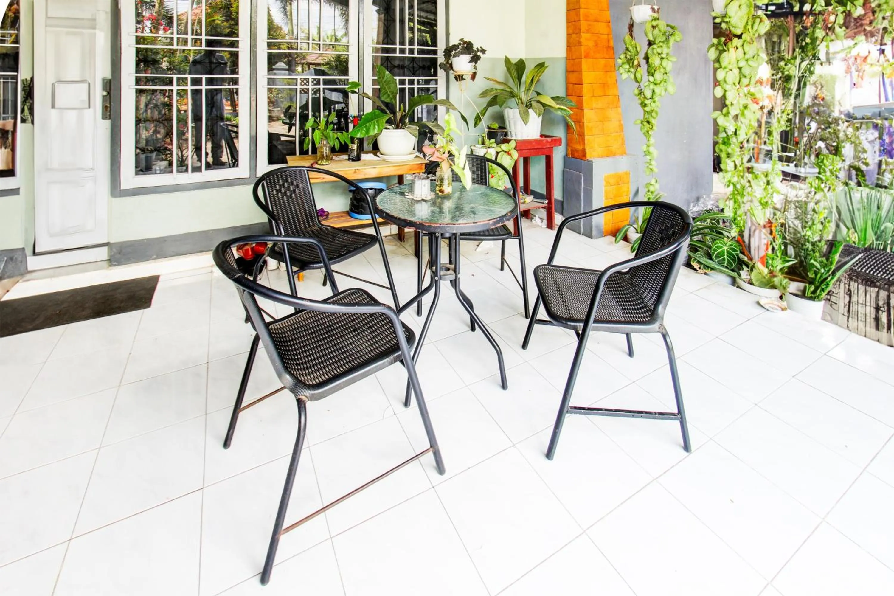 Lobby or reception in OYO Life 93154 White Kos Jenggala