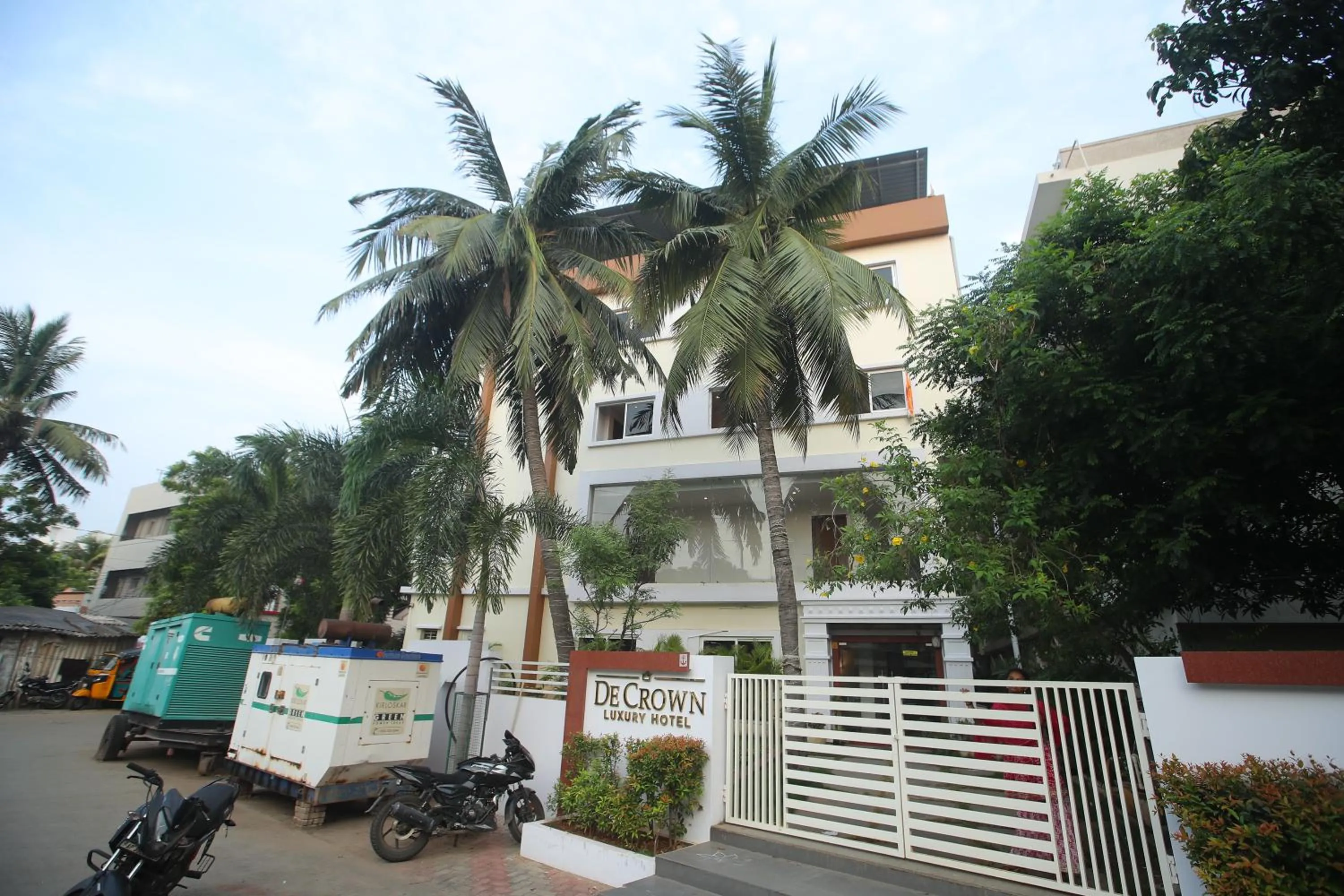 Property building in De Crown Luxury Hotel