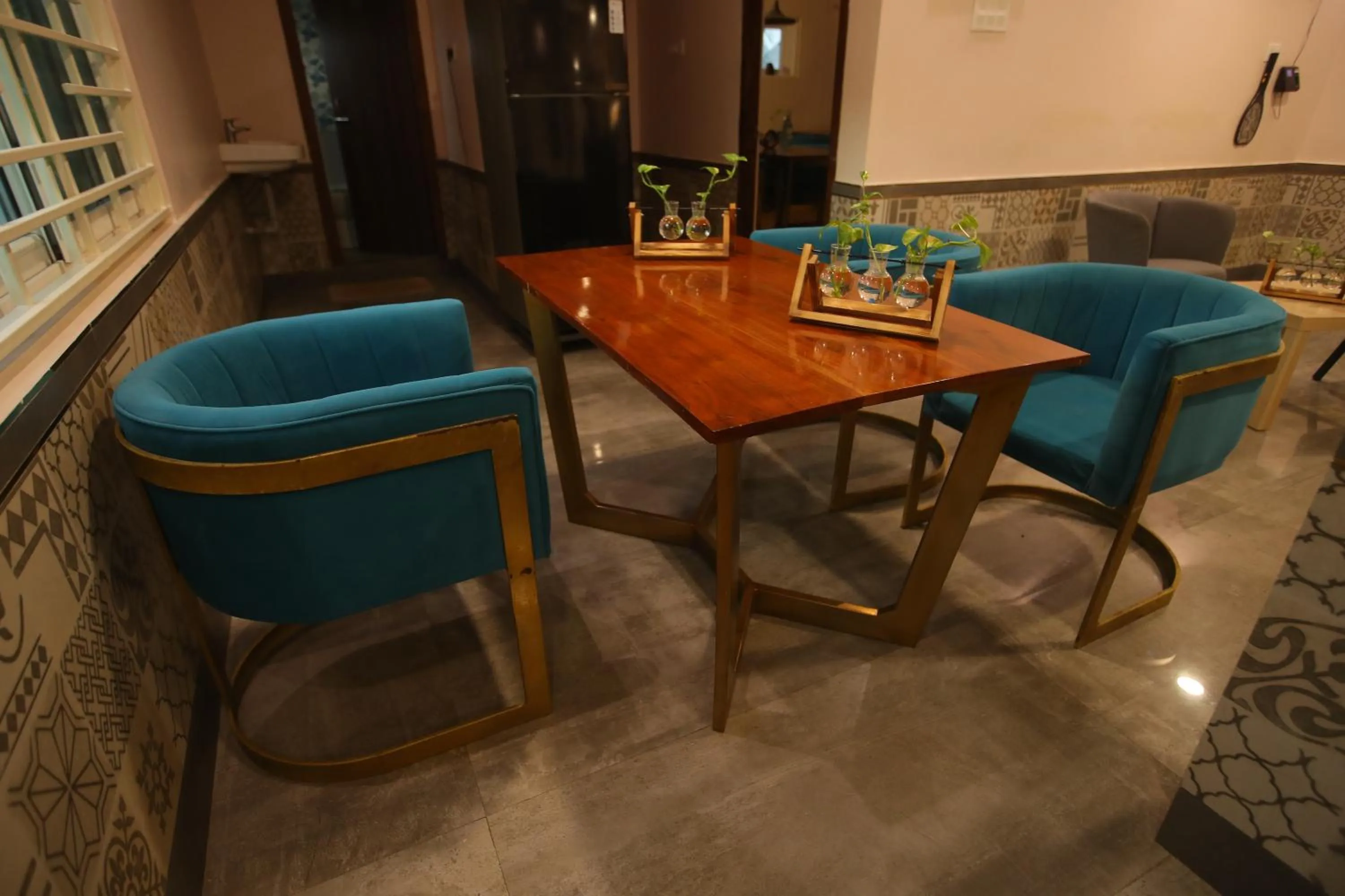 De Crown Luxury Hotel