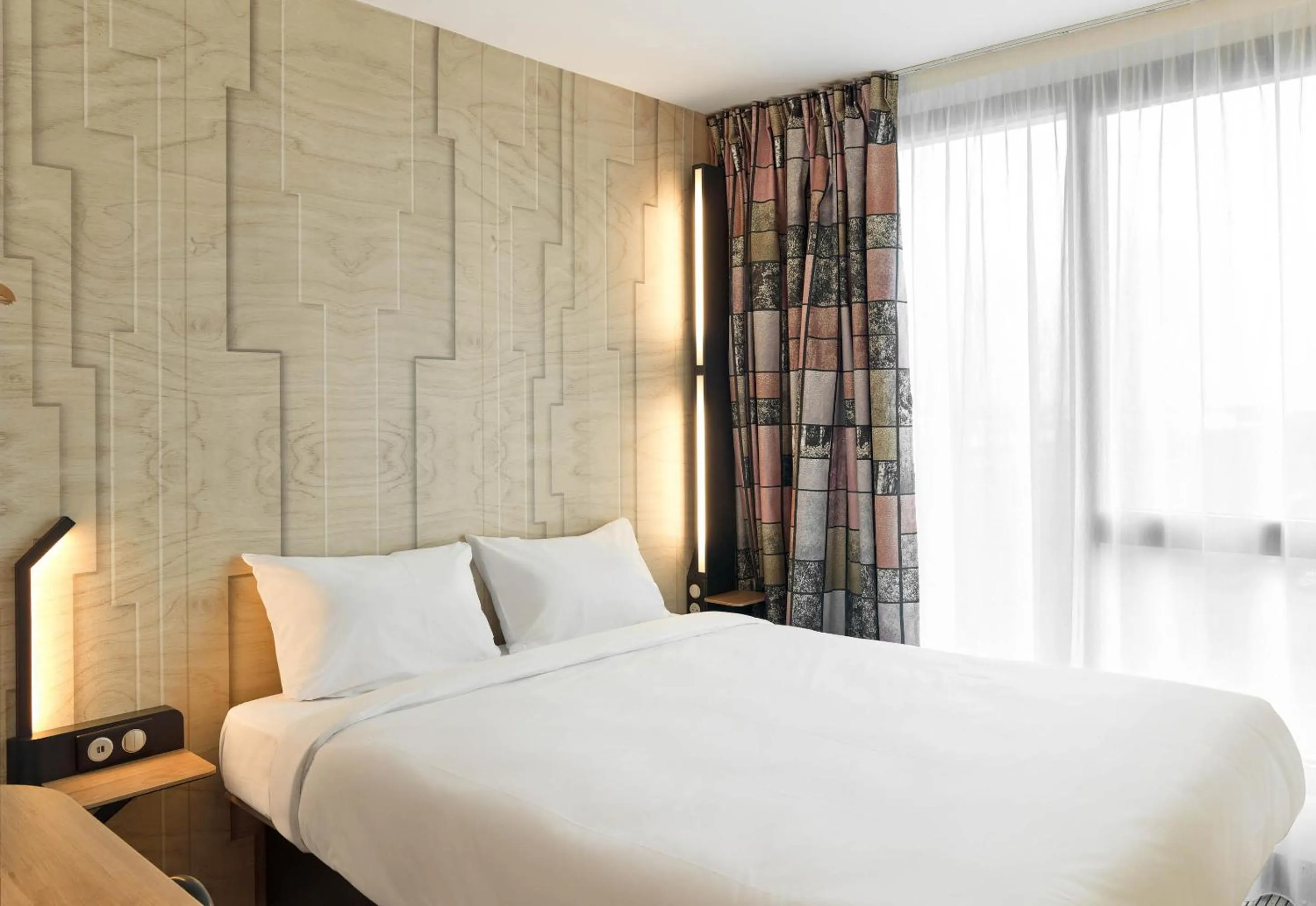 Bedroom, Bed in B&B HOTEL Cergy Saint-Christophe Gare