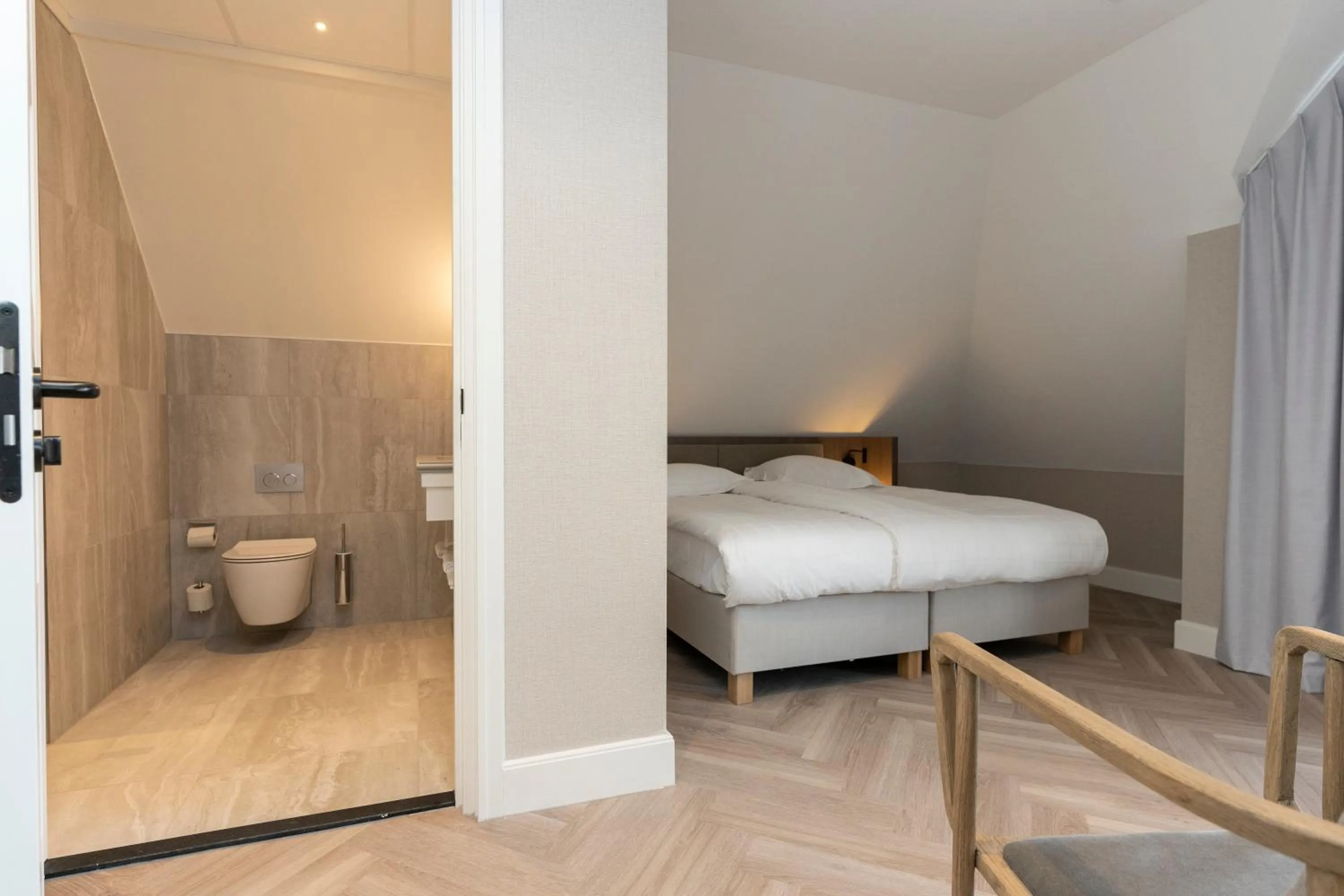 Bedroom, Bed in Grand Hotel Opduin