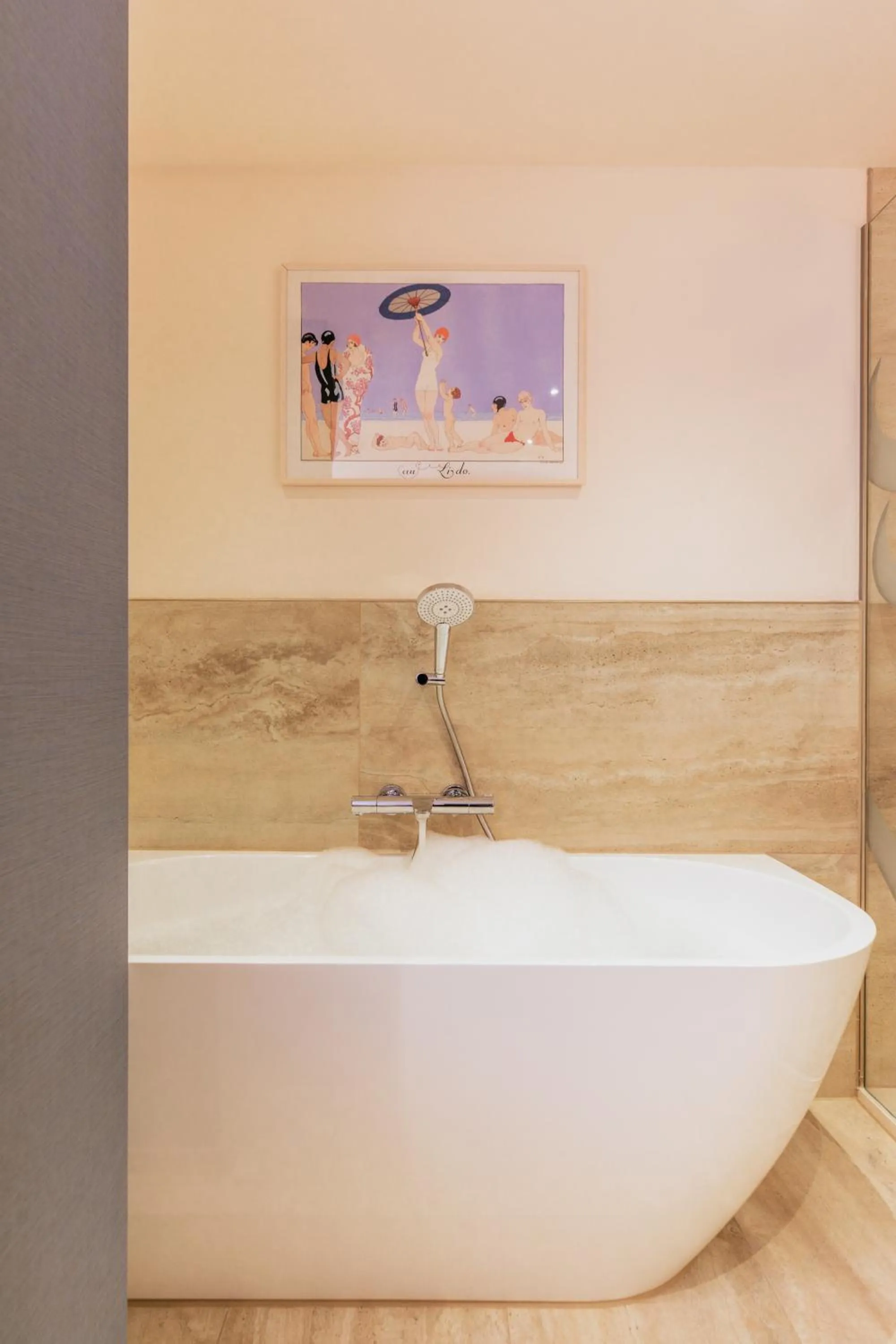 Bathroom in Grand Hotel Opduin