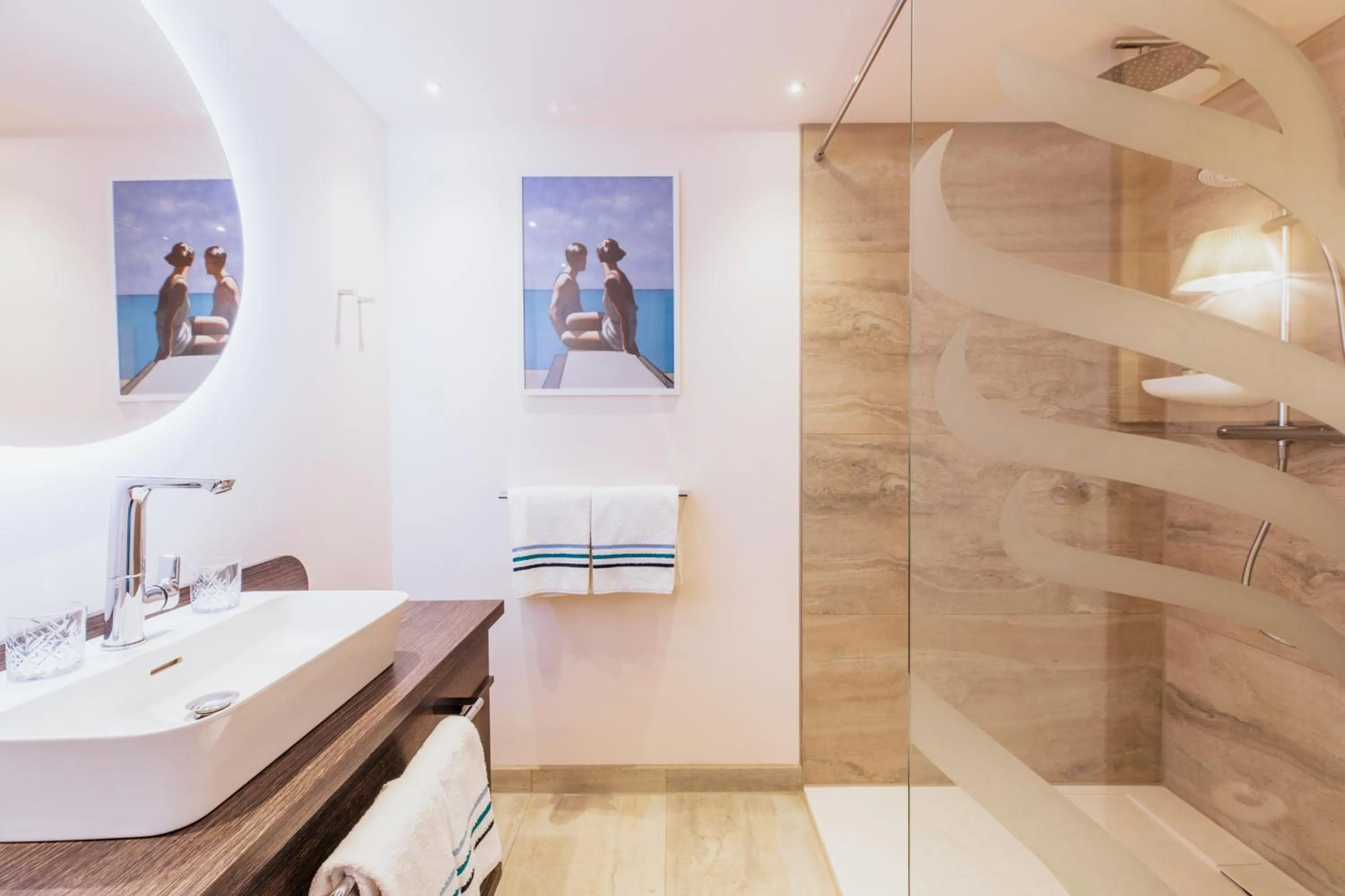 Bathroom in Grand Hotel Opduin