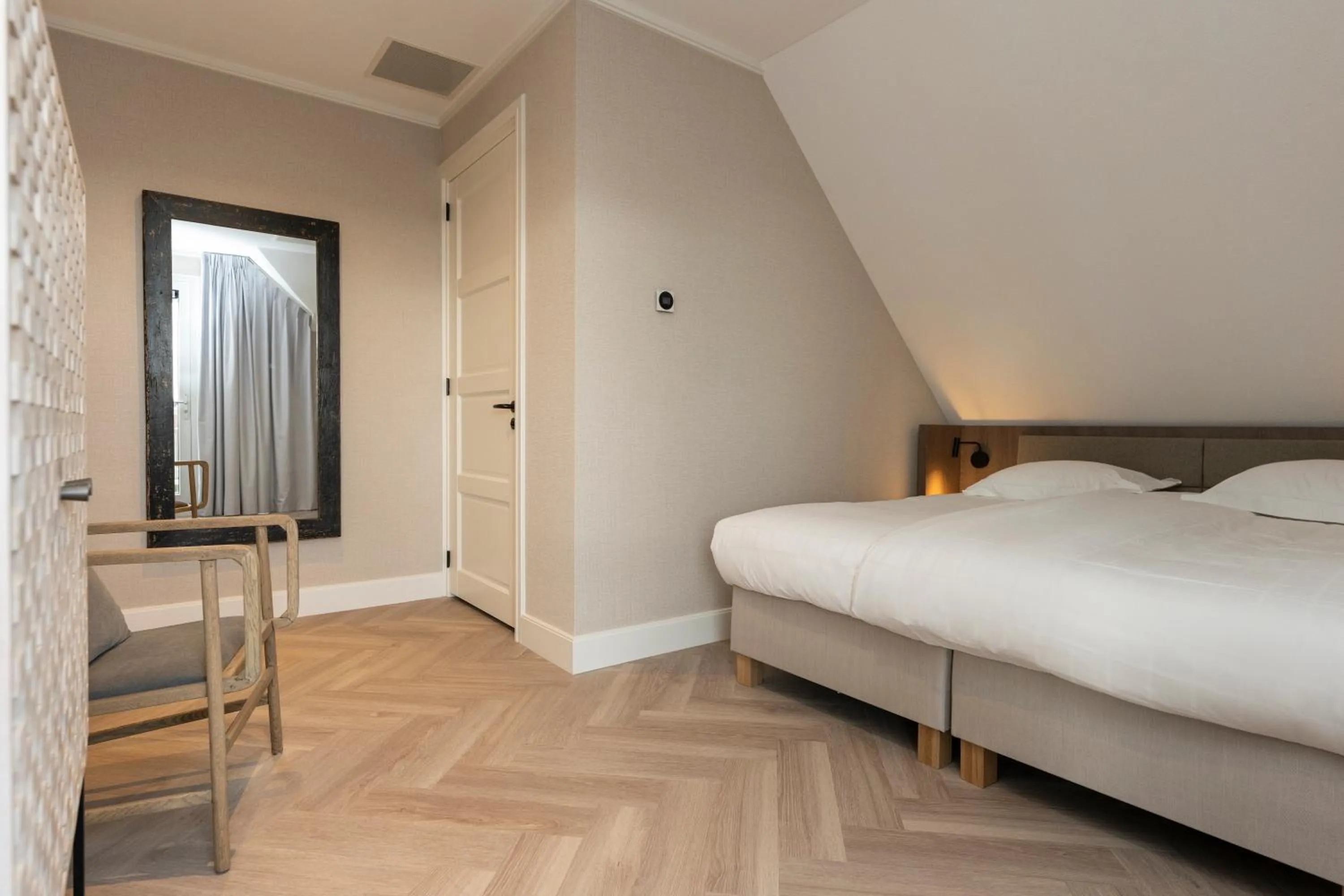 Bedroom, Bed in Grand Hotel Opduin