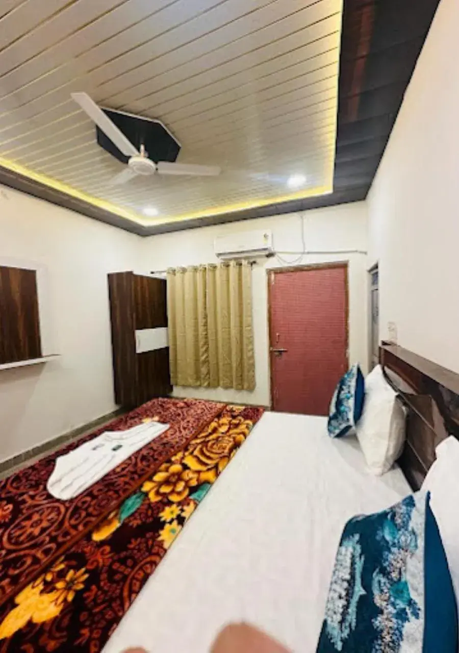 The Nirmala palace Ayodhya The Nirmala palace Ayodhya