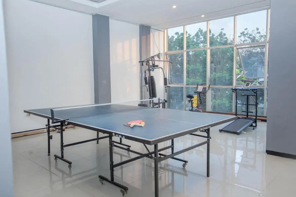 Fitness centre/facilities in Livinn Hotel Kendangsari Surabaya Fitness centre/facilities in Livinn Hotel Kendangsari Surabaya