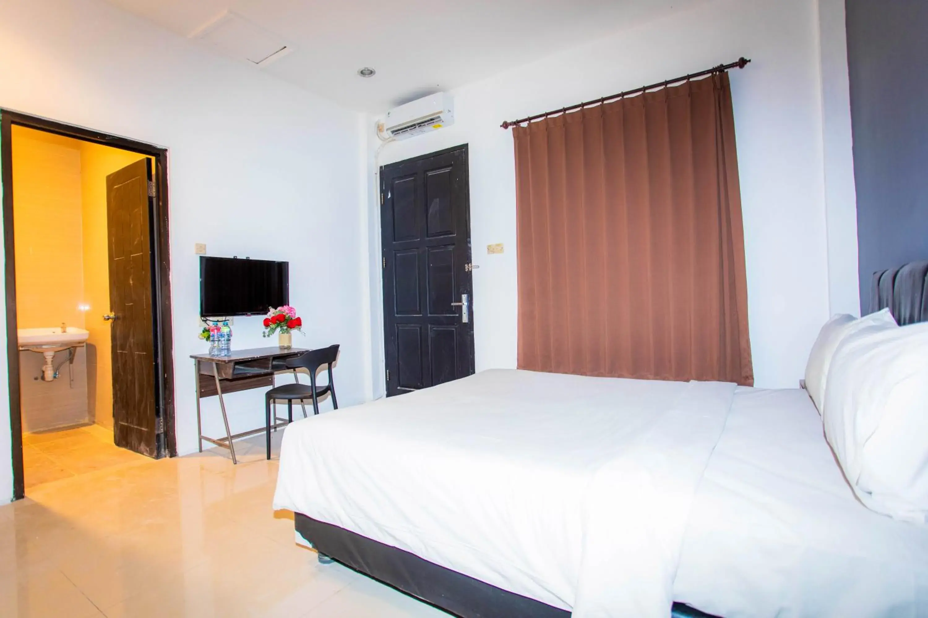 Livinn Hotel Kendangsari Surabaya Livinn Hotel Kendangsari Surabaya