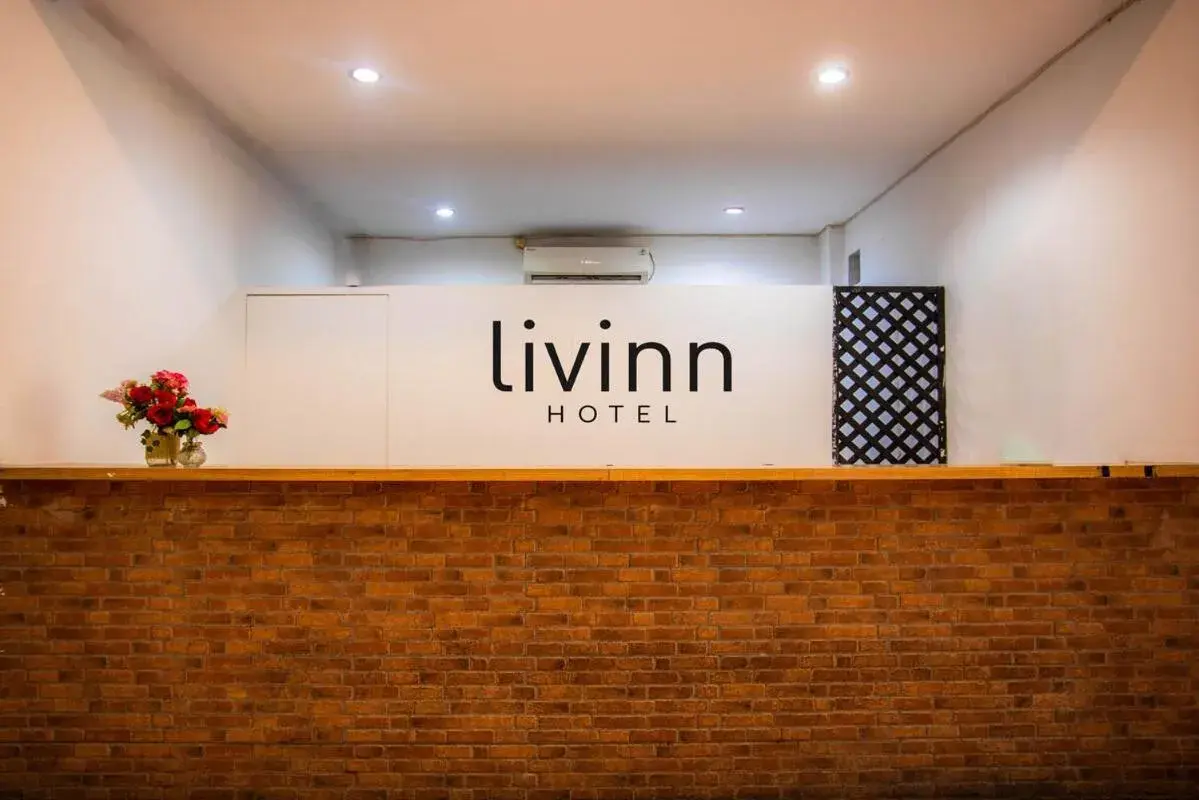 Livinn Hotel Kendangsari Surabaya Livinn Hotel Kendangsari Surabaya