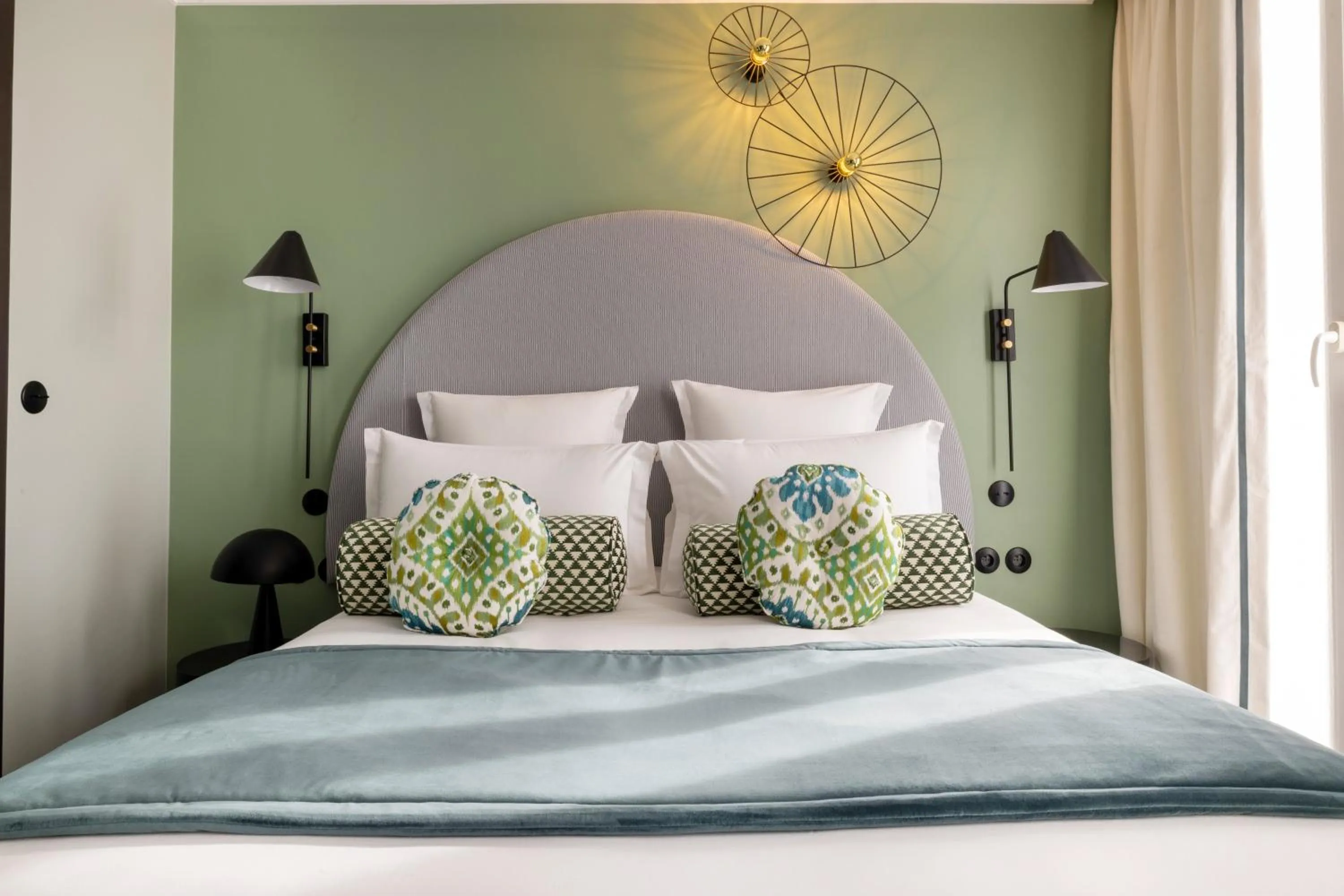 Bed in LE CLARK HOTEL