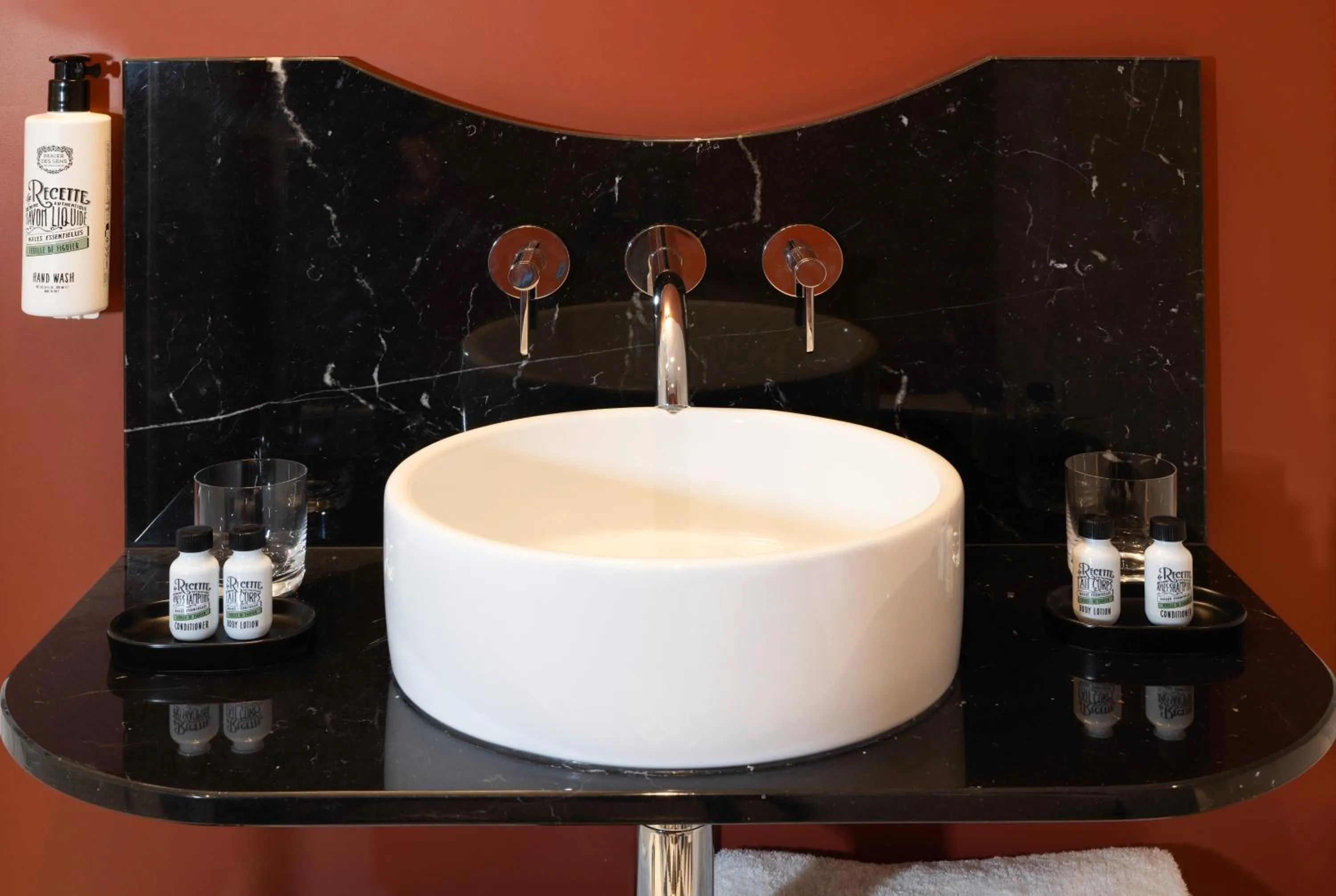 Bathroom in LE CLARK HOTEL