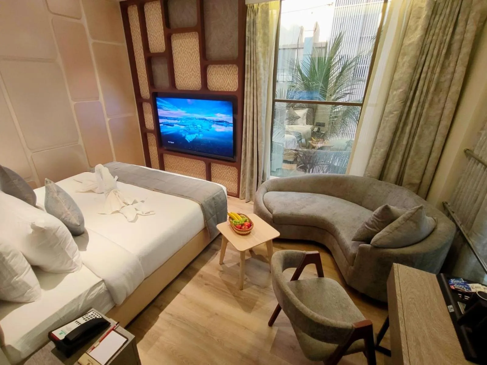 TV and multimedia in Maxxvalue Hotel MIDC - Andheri