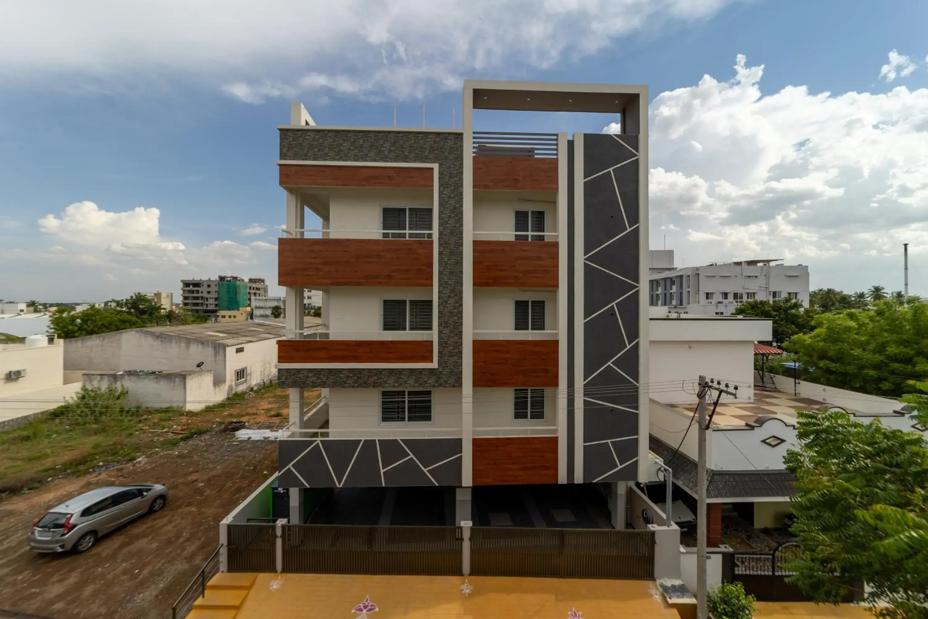 Property building in Fortune Inn Property building in Fortune Inn