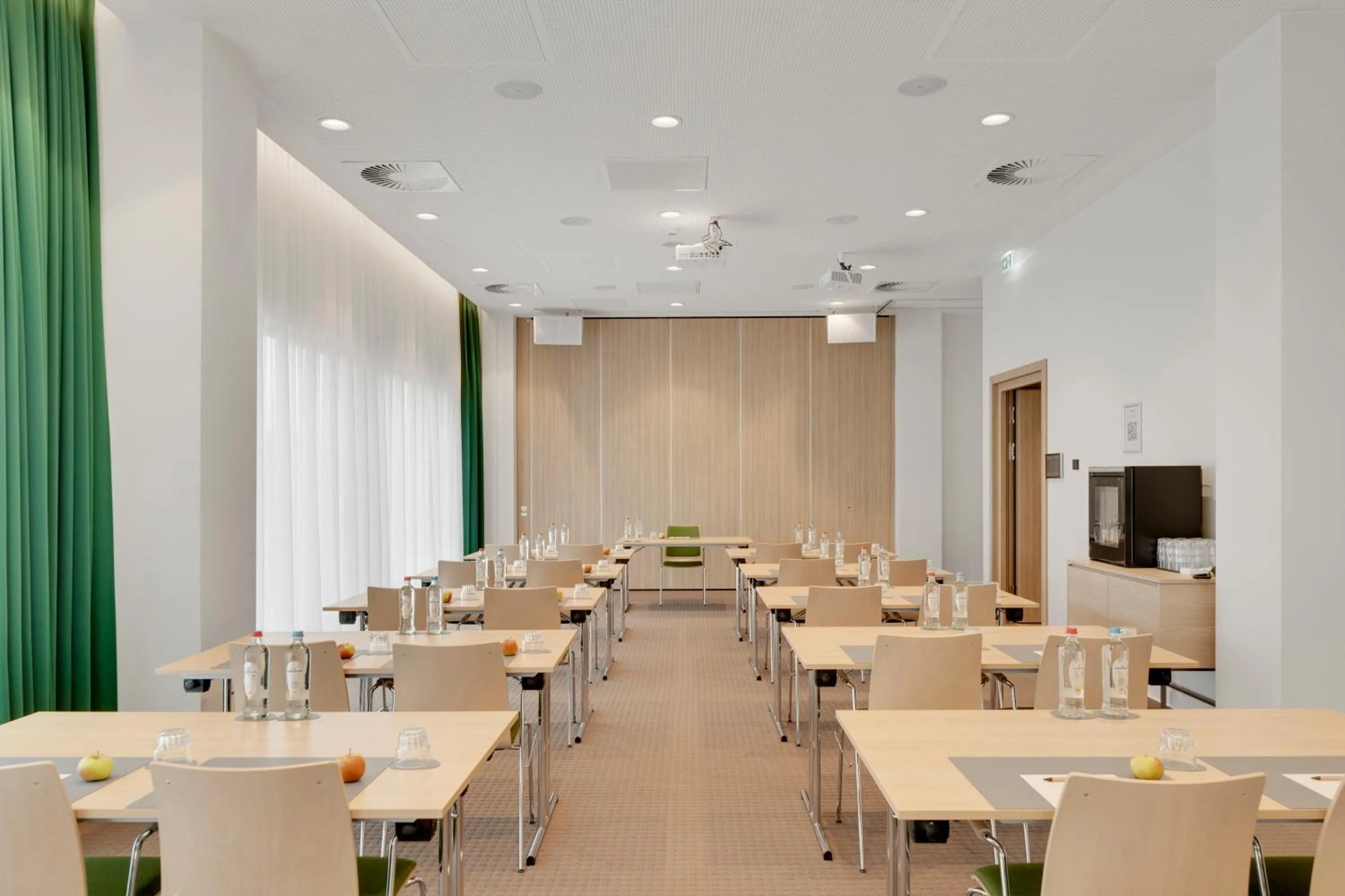 Meeting/conference room in IntercityHotel Breda