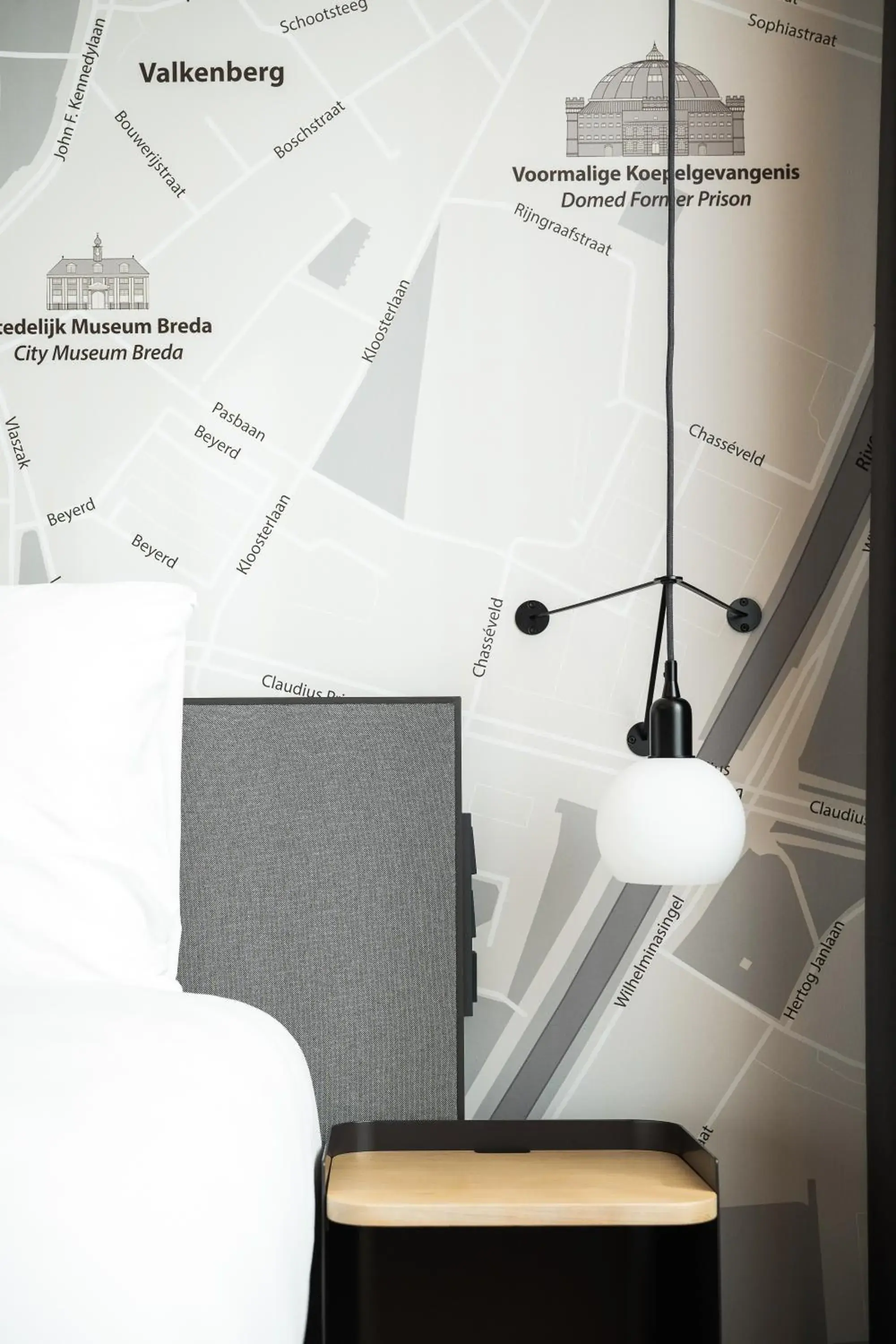 Bedroom in IntercityHotel Breda Bedroom in IntercityHotel Breda