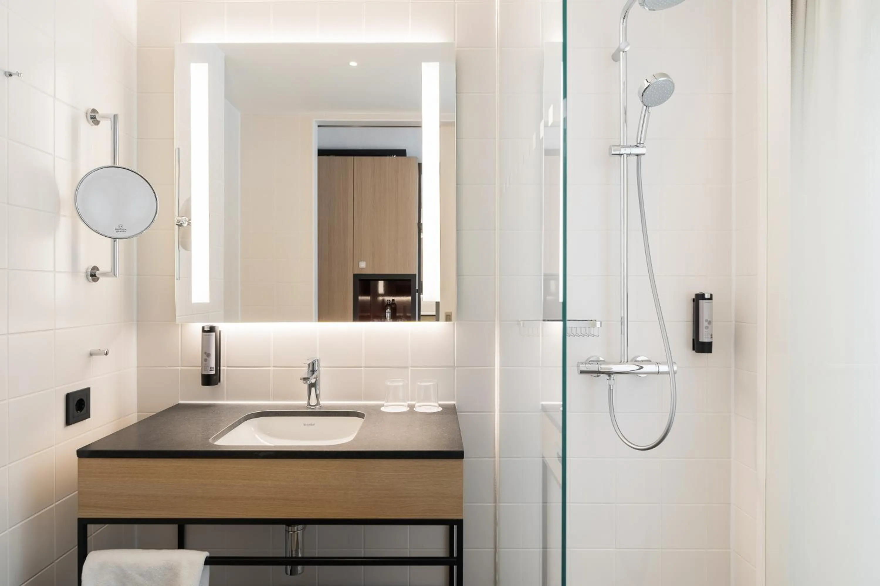 Bathroom in IntercityHotel Breda