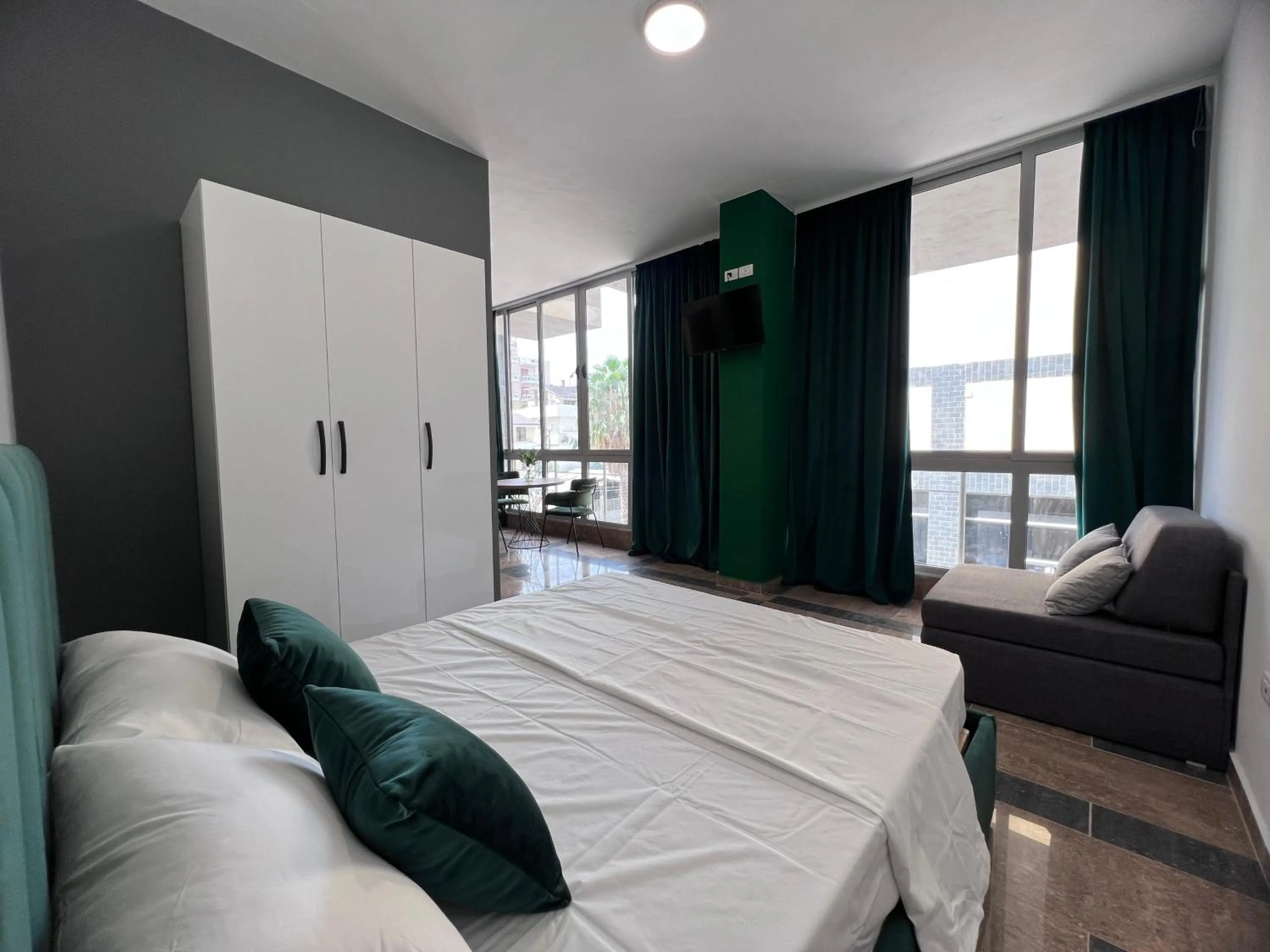 Bed in Cactus Apartments