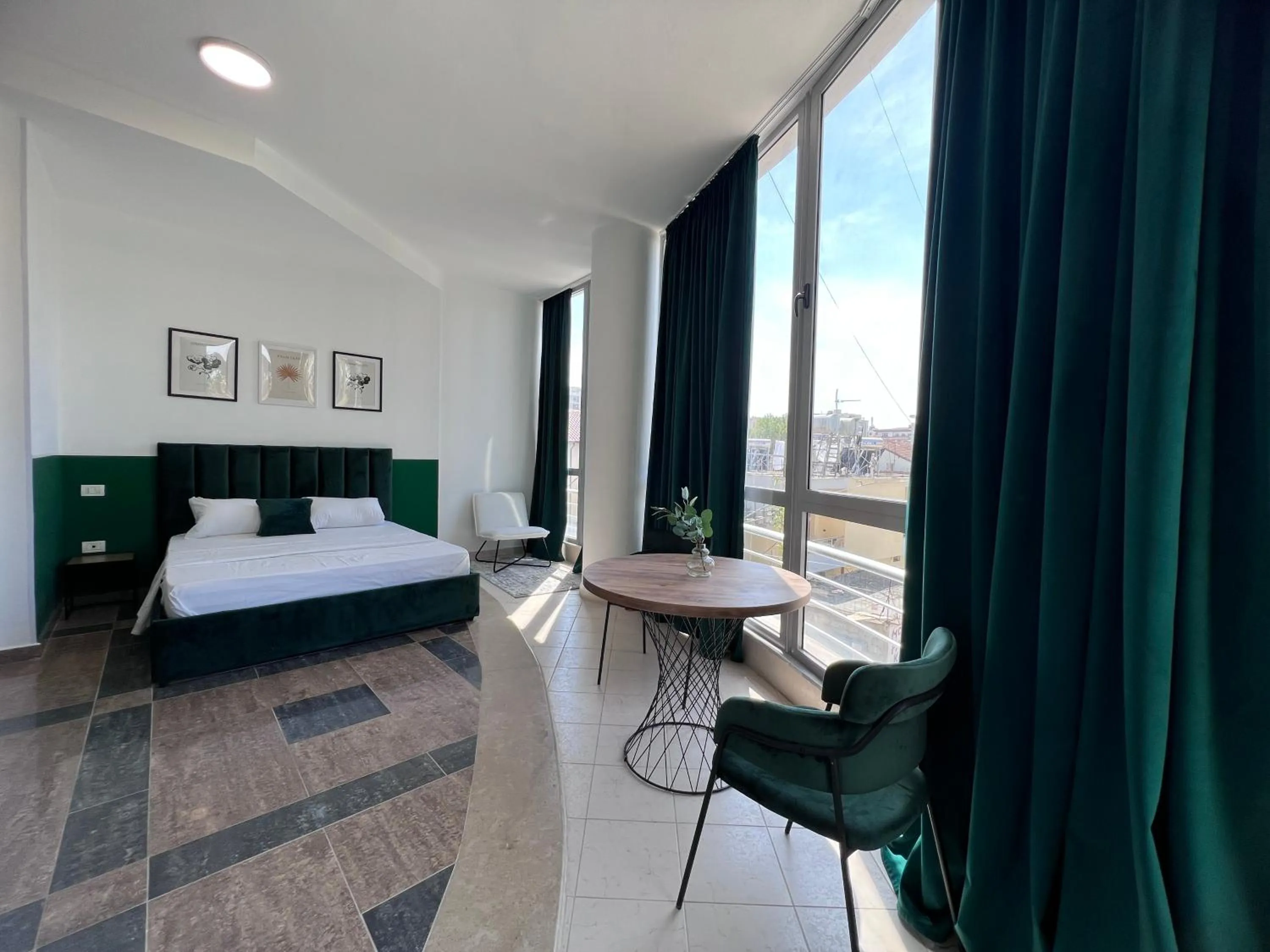 Bed in Cactus Apartments