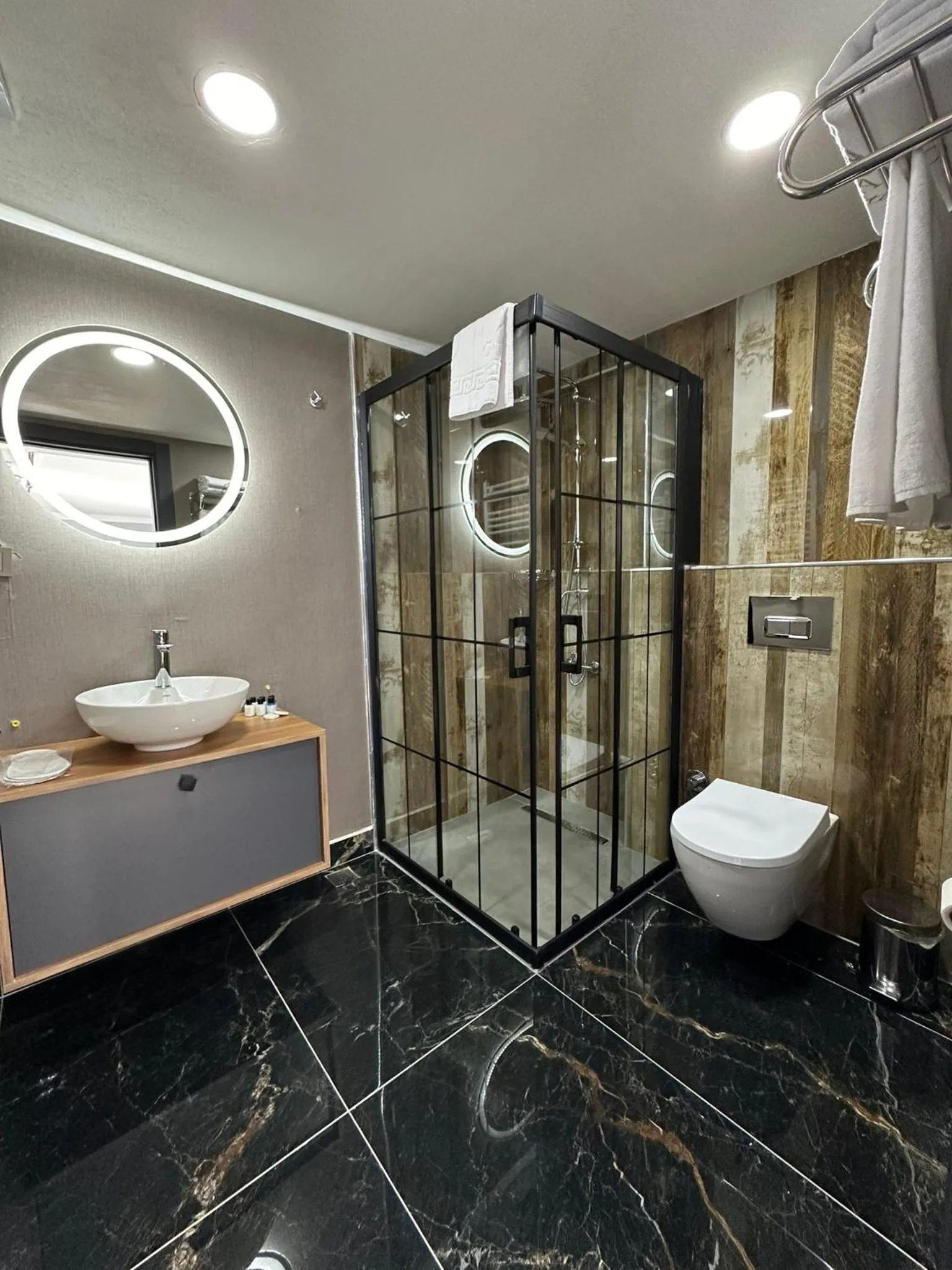 Bathroom in Asgard Hotel