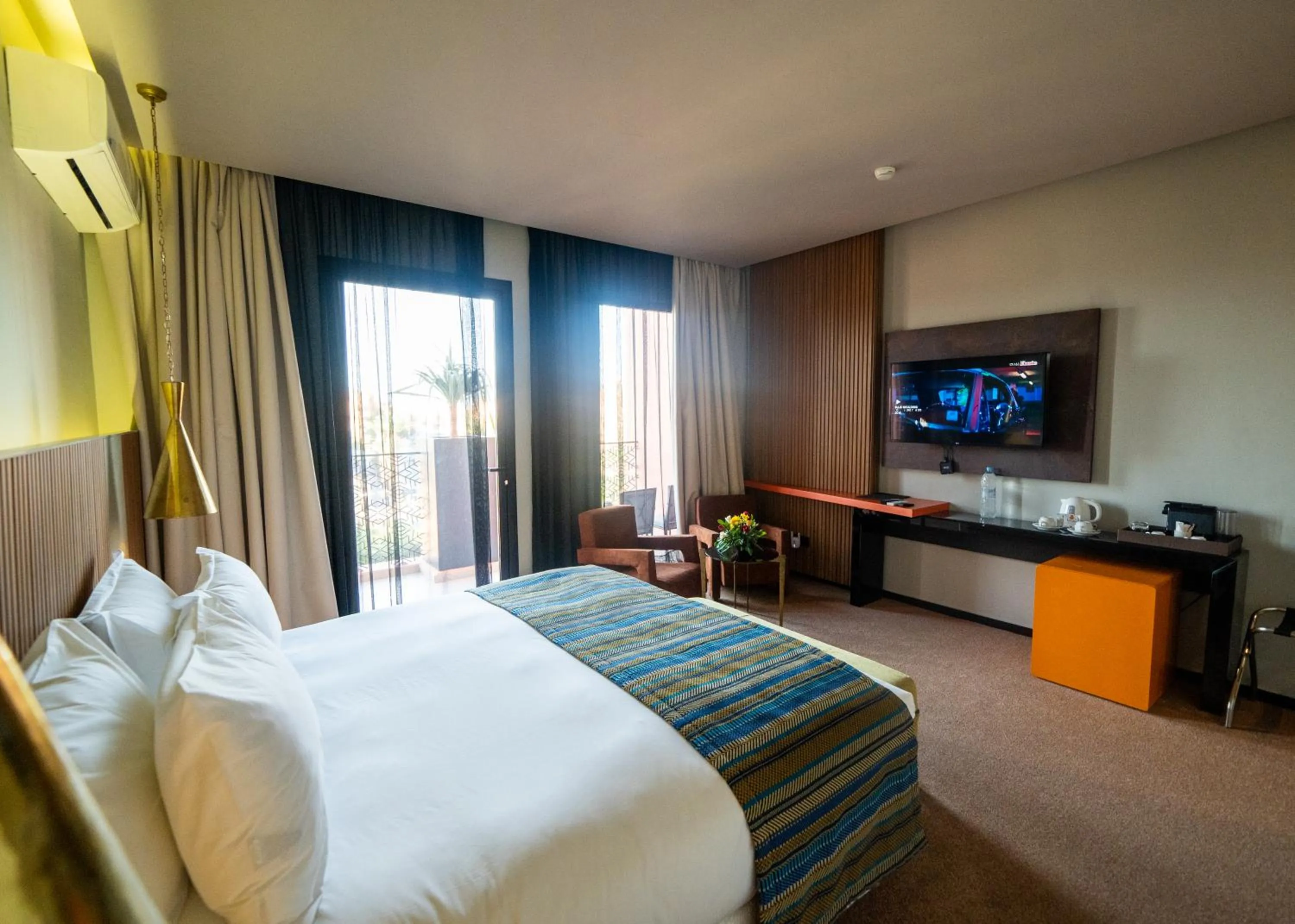 TV and multimedia, Bed in Hotel Le Rocher Marrakech