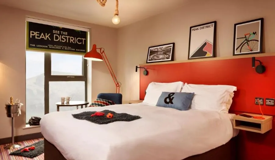 Bed in Bike & Boot Inns Peak District - Leisure Hotels for Now