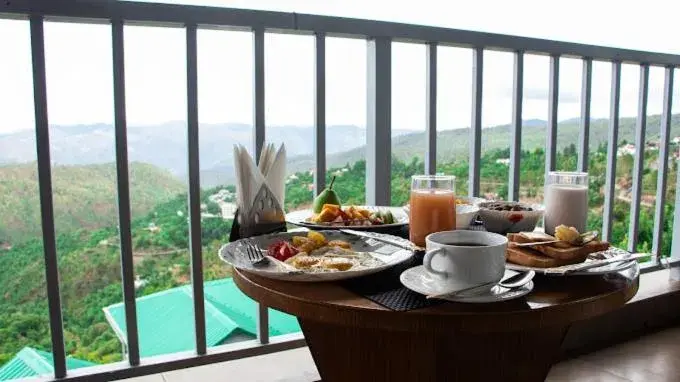 Food and drinks in Shree Parijat Resort - Luxury Resort in Mukteshwar Food and drinks in Shree Parijat Resort - Luxury Resort in Mukteshwar