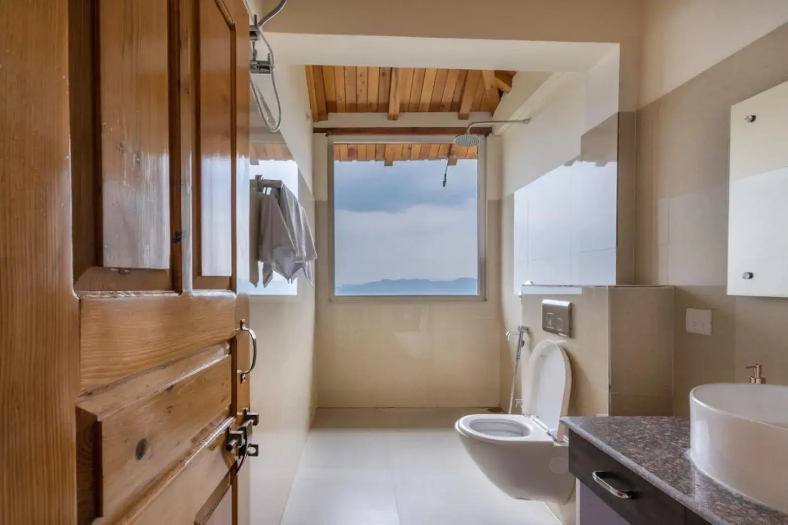Bathroom in Shree Parijat Resort - Luxury Resort in Mukteshwar Bathroom in Shree Parijat Resort - Luxury Resort in Mukteshwar