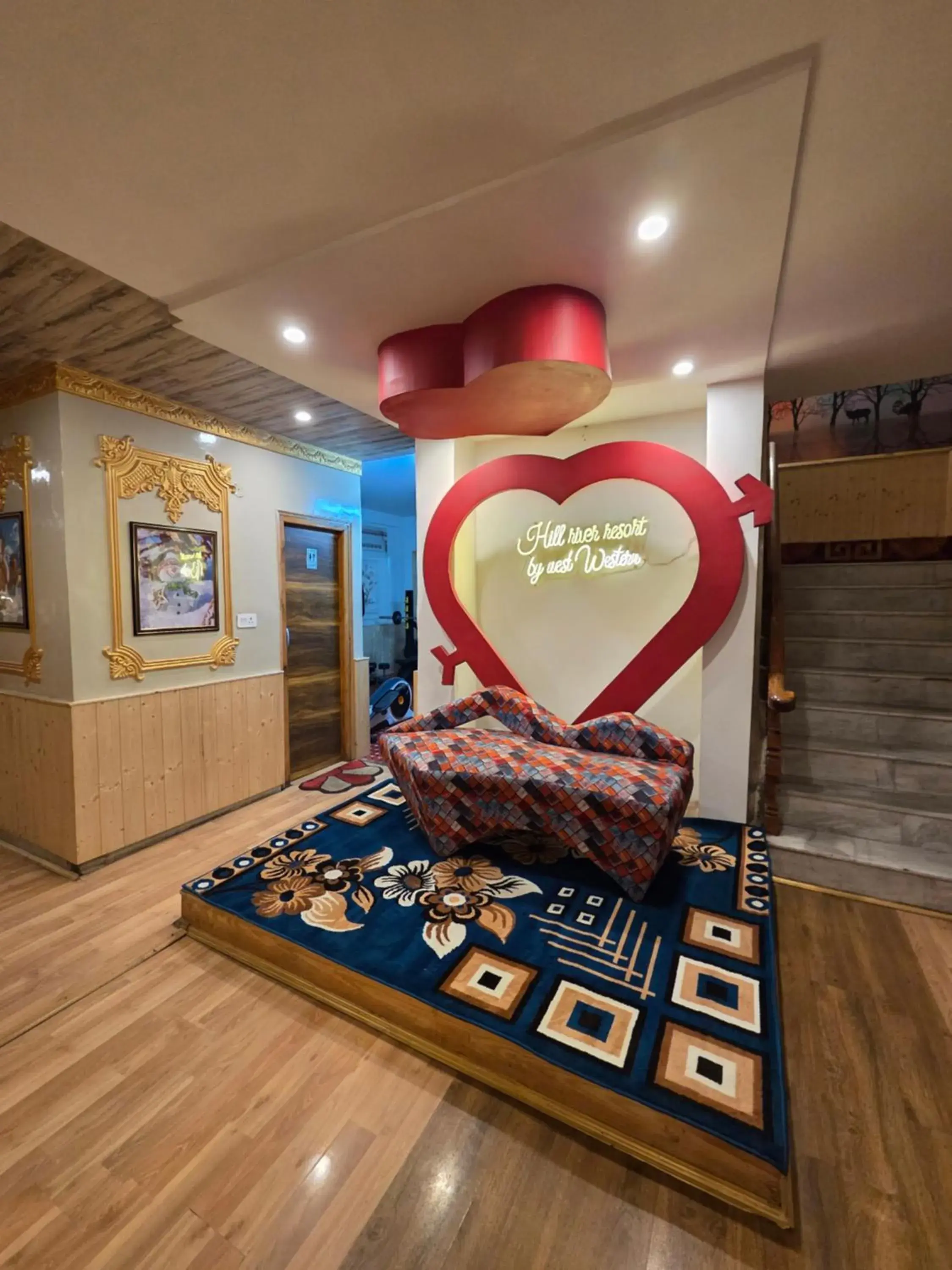 Lobby or reception in Hill River Resort By West Western -Property of the Year 2024-25 - Central Heated & Air Cooled, Near Mall Road Lobby or reception in Hill River Resort By West Western -Property of the Year 2024-25 - Central Heated & Air Cooled, Near Mall Road