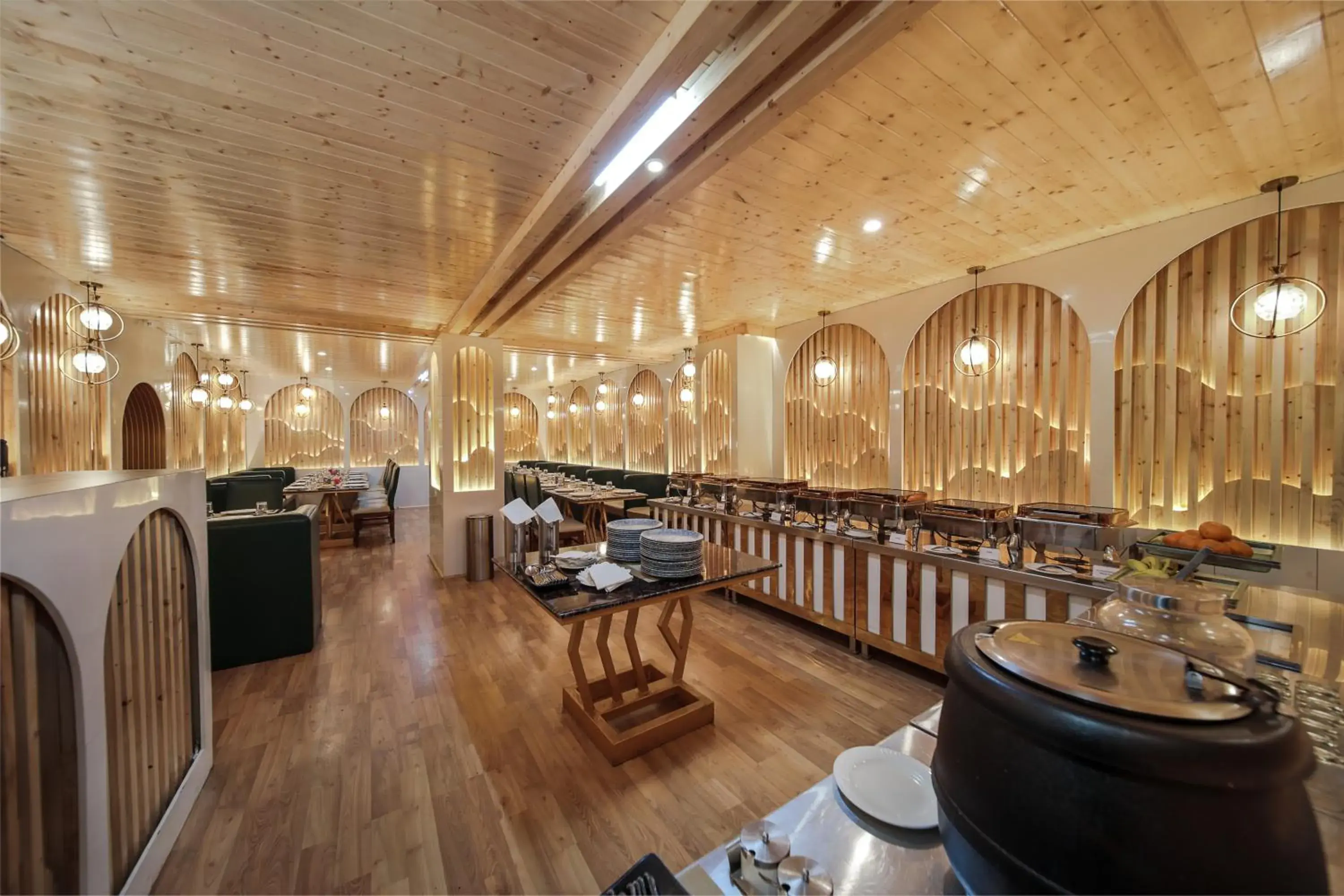 Restaurant/places to eat in Hill River Resort By West Western -Property of the Year 2024-25 - Central Heated & Air Cooled, Near Mall Road Restaurant/places to eat in Hill River Resort By West Western -Property of the Year 2024-25 - Central Heated & Air Cooled, Near Mall Road