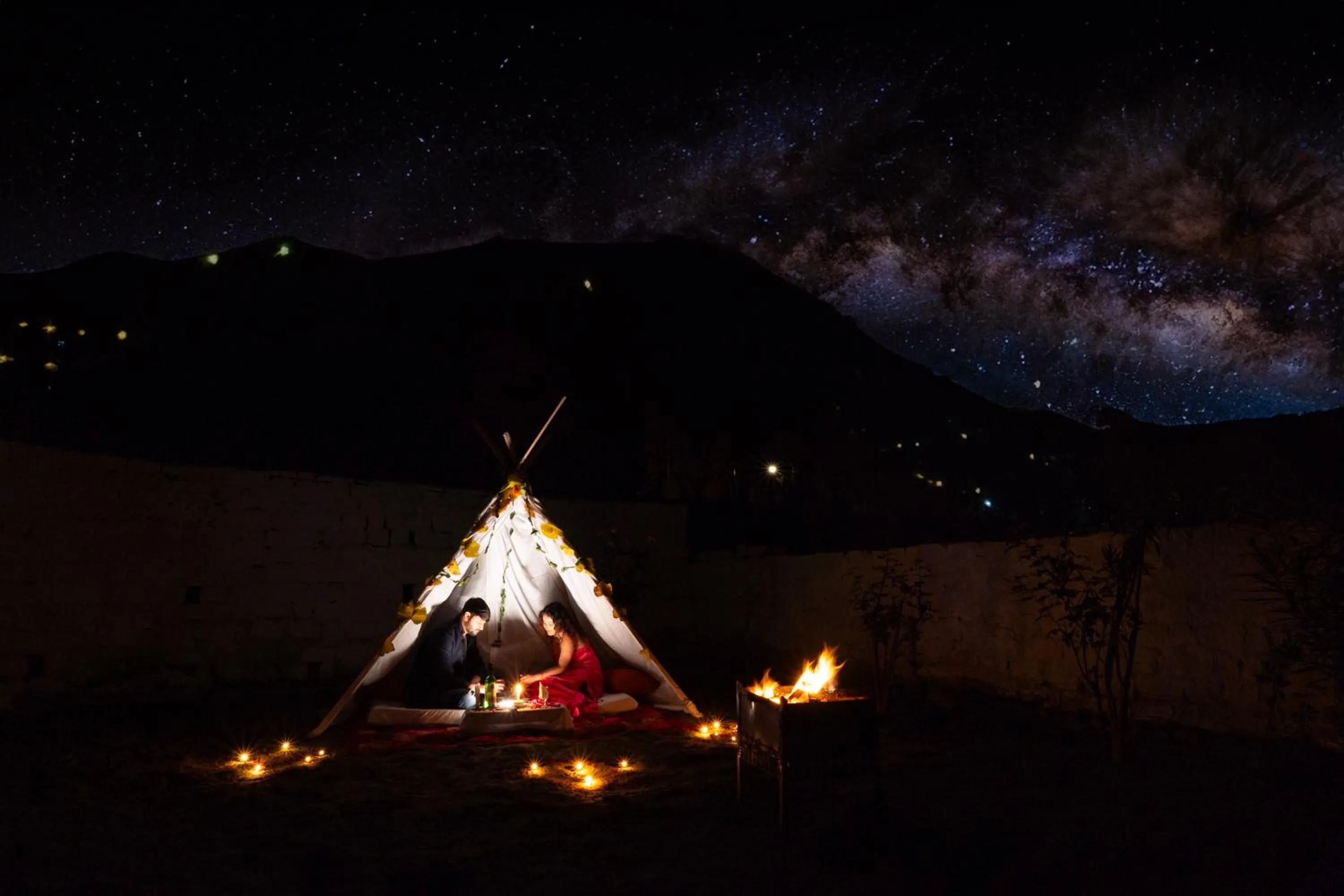 Night in Hill River Resort By West Western -Property of the Year 2024-25 - Central Heated & Air Cooled, Near Mall Road