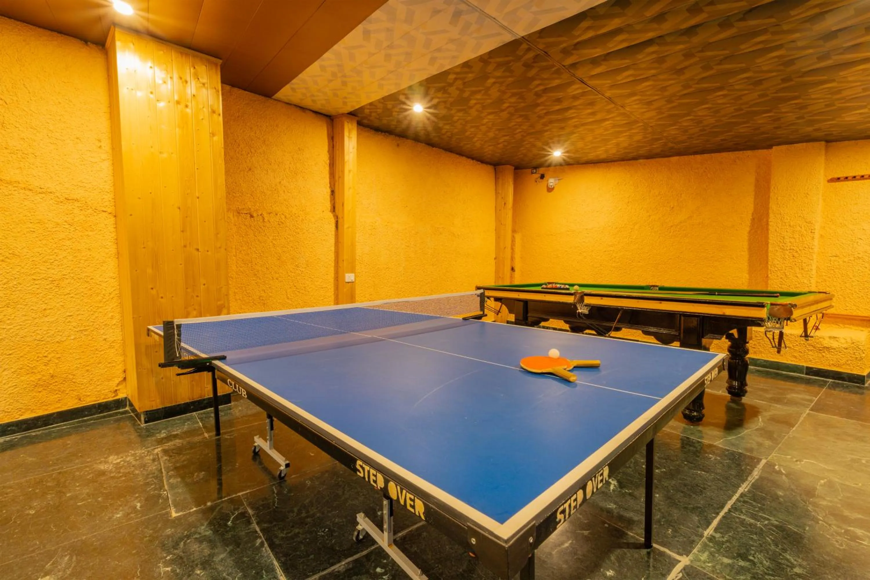 Game Room in Hill River Resort By West Western -Property of the Year 2024-25 - Central Heated & Air Cooled, Near Mall Road