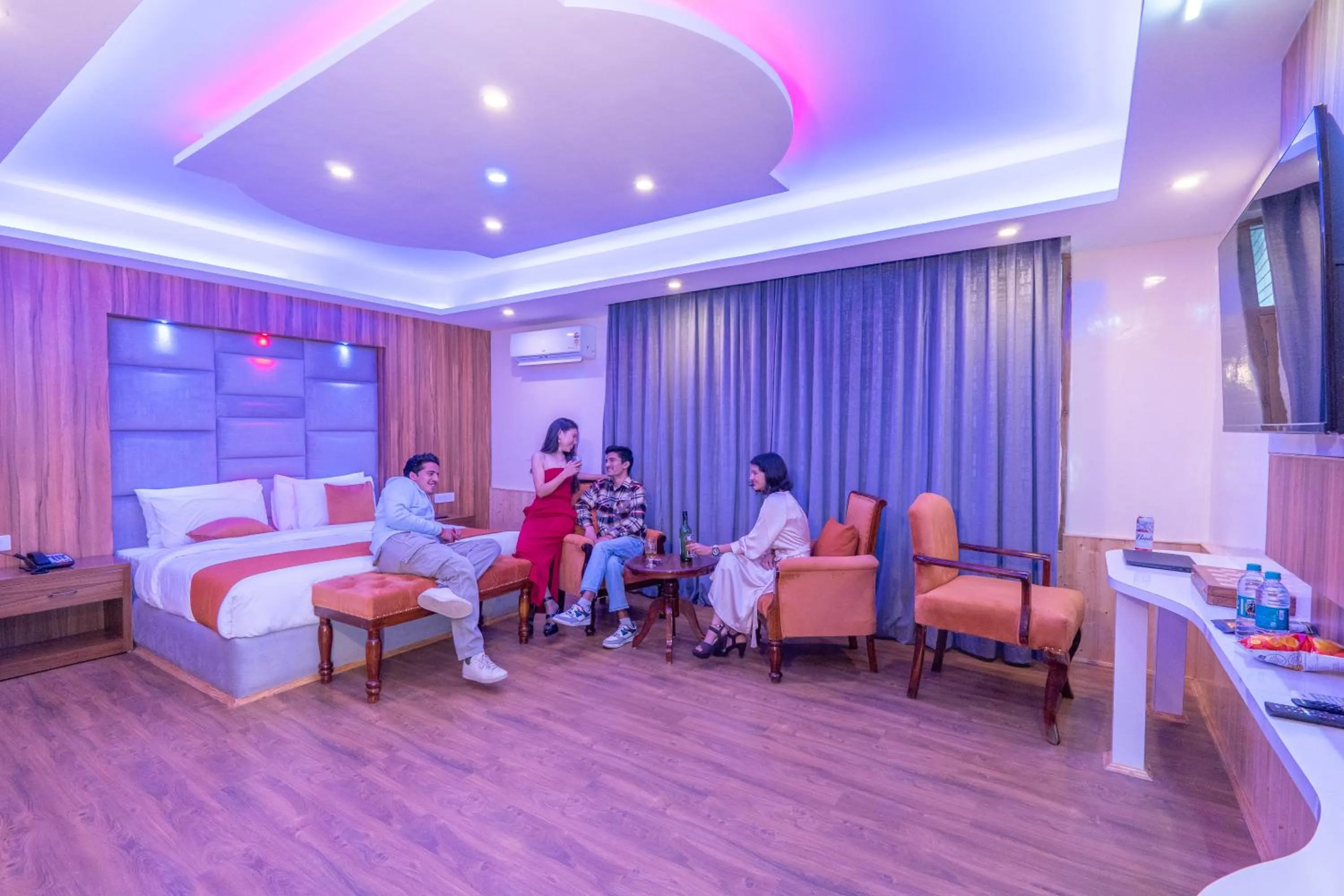 Bedroom in Hill River Resort By West Western -Property of the Year 2024-25 - Central Heated & Air Cooled, Near Mall Road