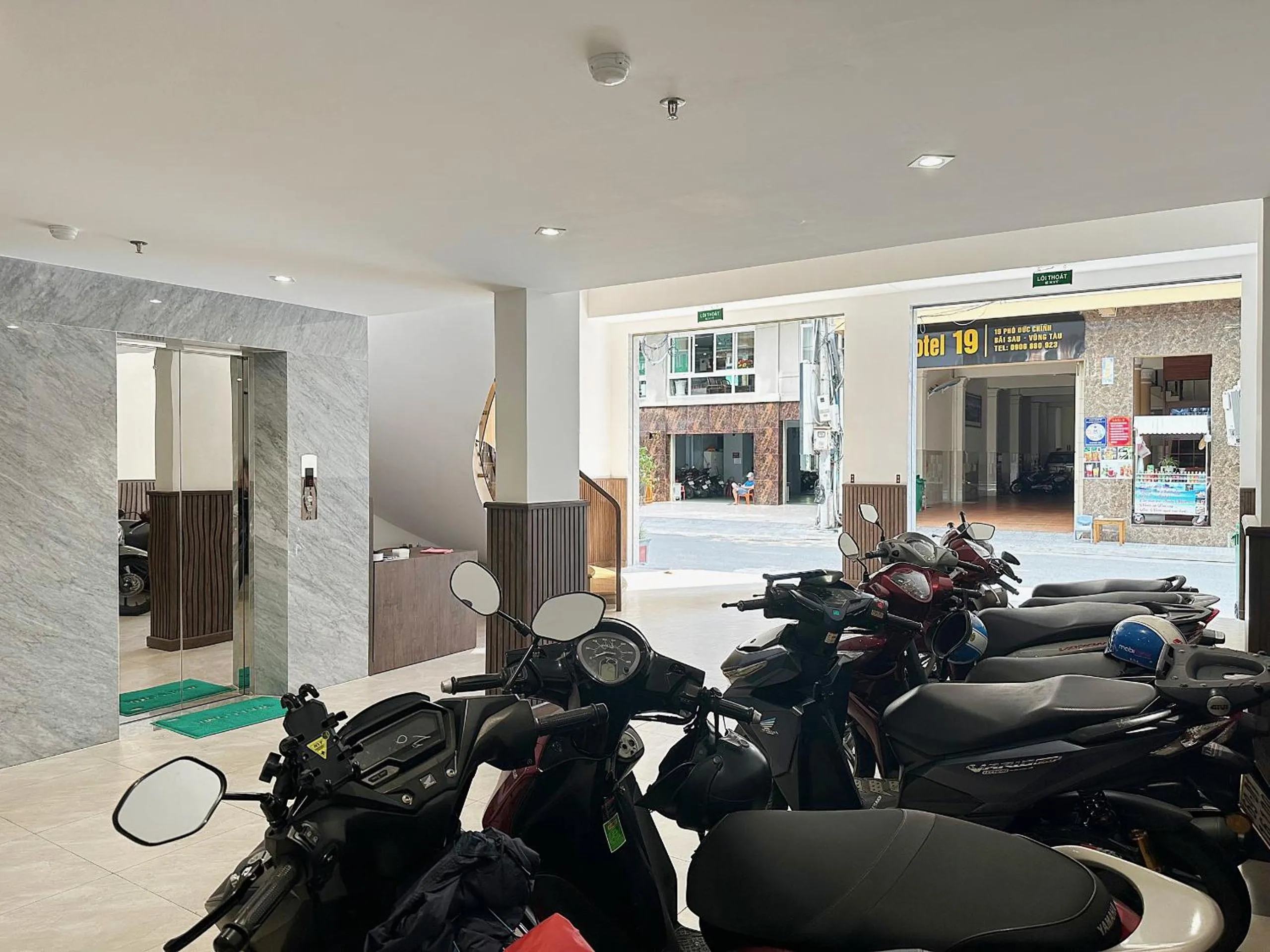 Parking in Hải Long Hotel 2