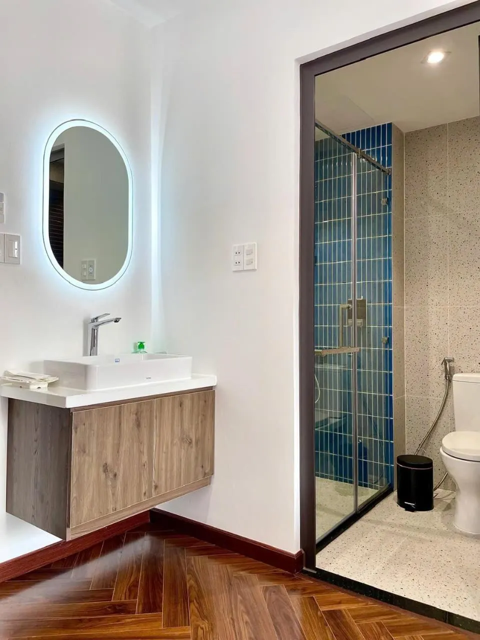 Shower in Hải Long Hotel 2