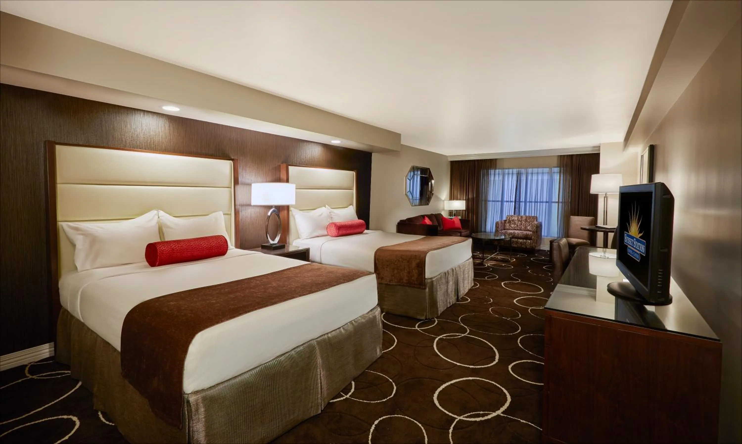 Bedroom, Bed in Sunset Station Hotel & Casino
