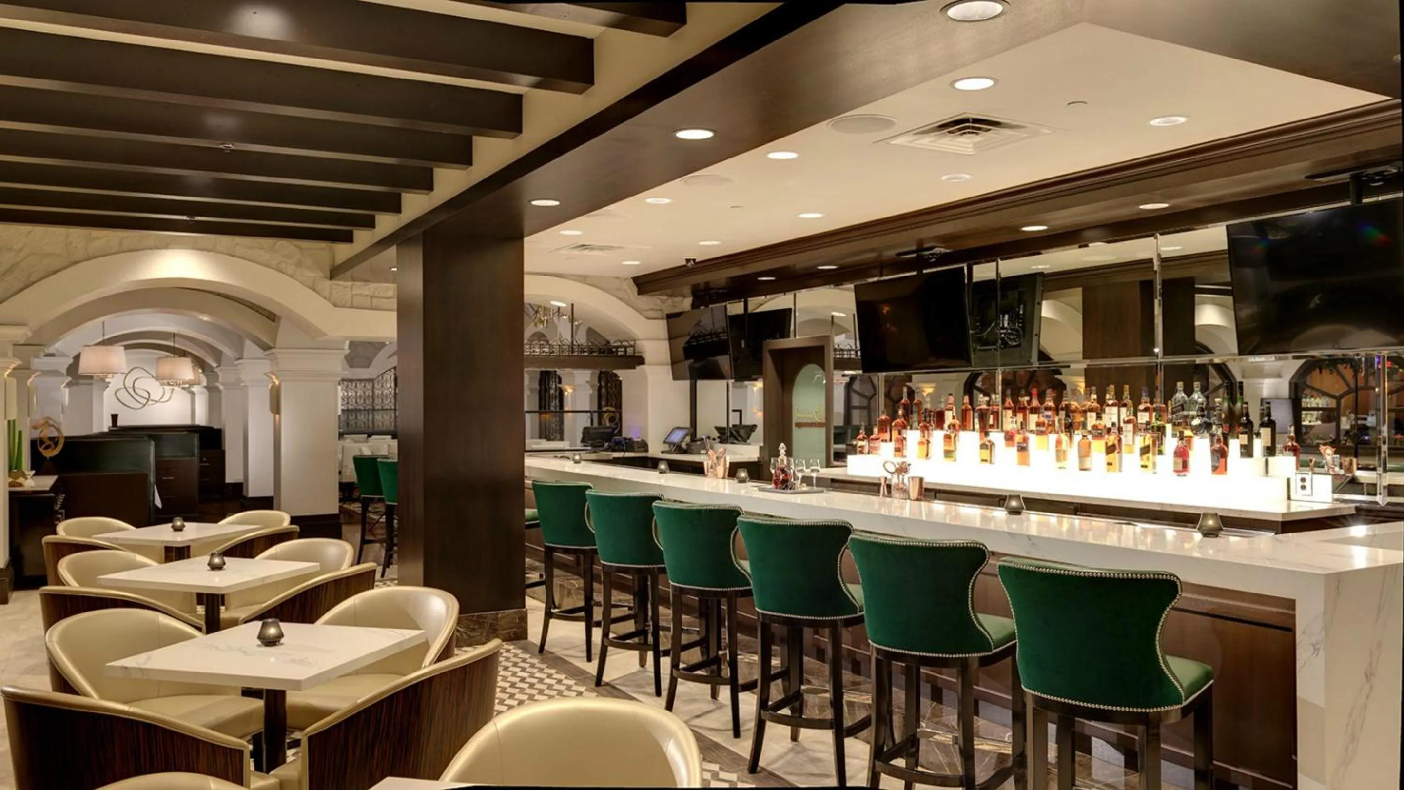 Lounge or bar in Sunset Station Hotel & Casino