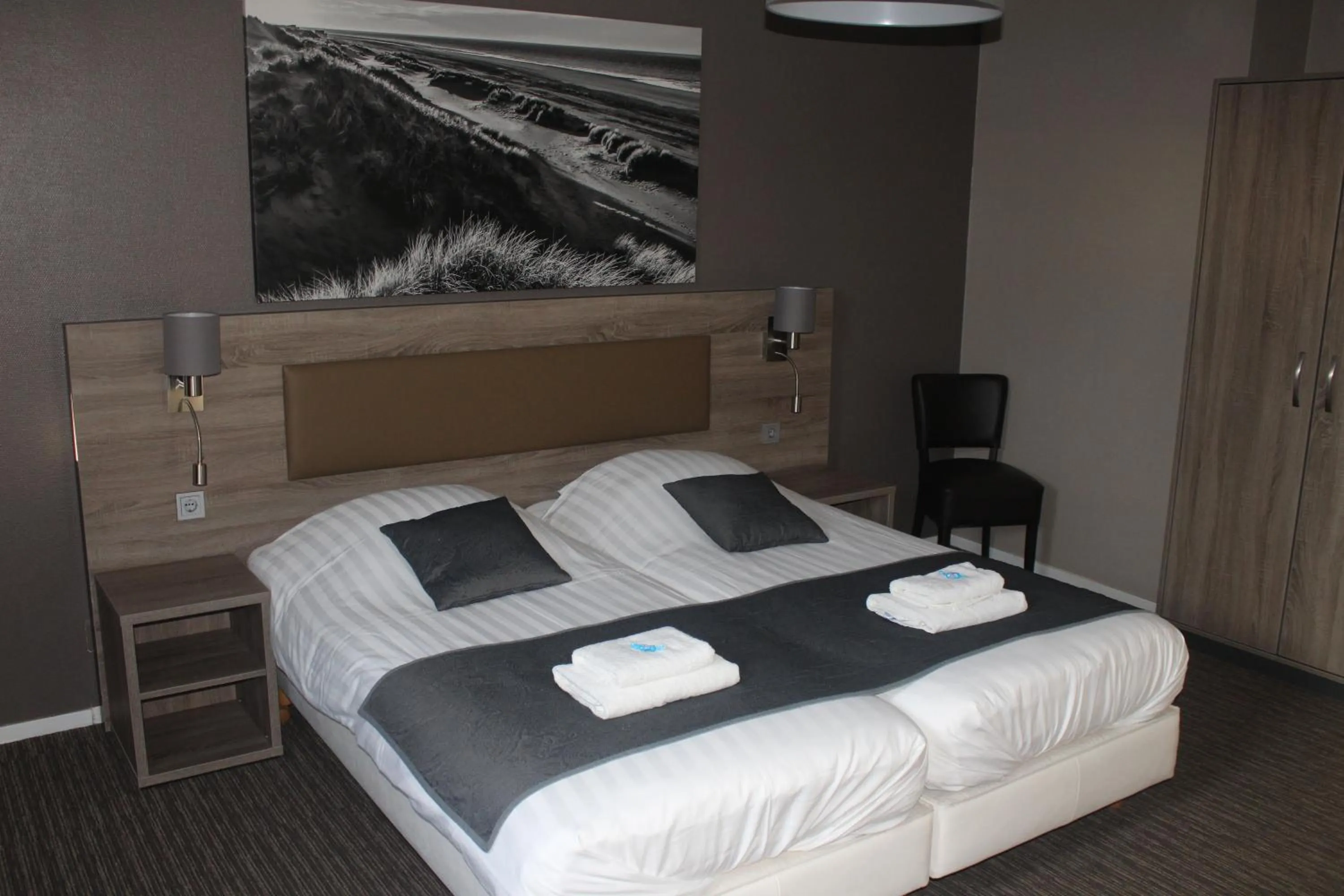 Bedroom, Bed in Hotel Restaurant 't Klokje