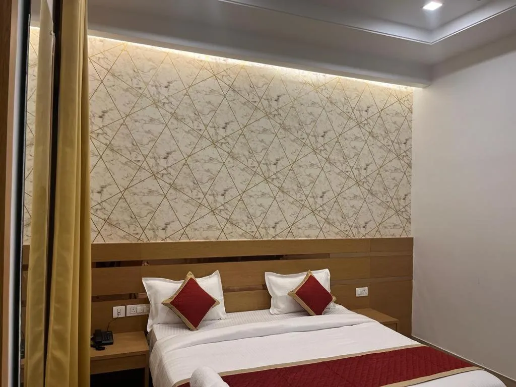 Bed in Hotel Royal Casa