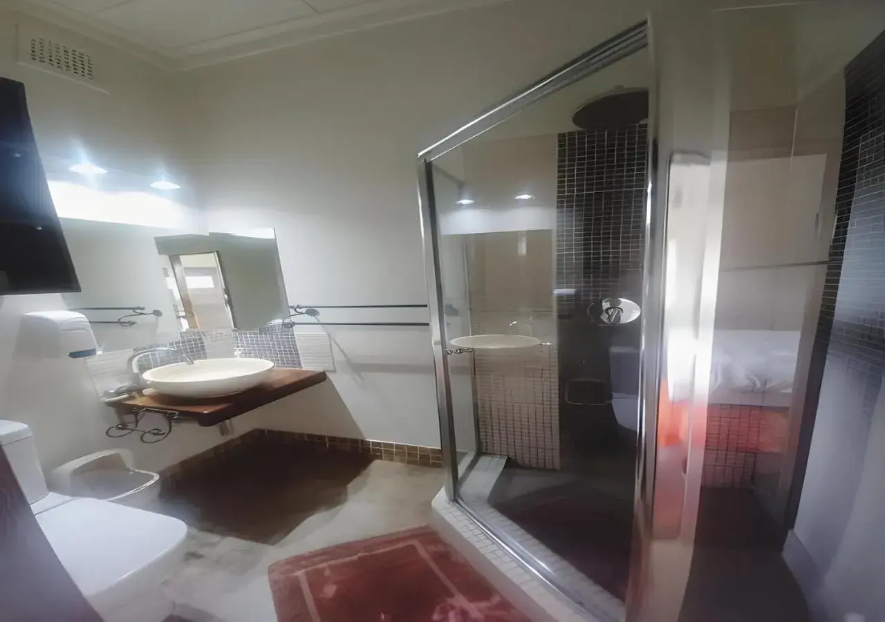 Shower in Kzn Park View Guest House Shower in Kzn Park View Guest House