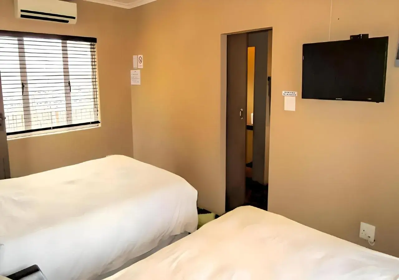 Bed in Kzn Park View Guest House Bed in Kzn Park View Guest House