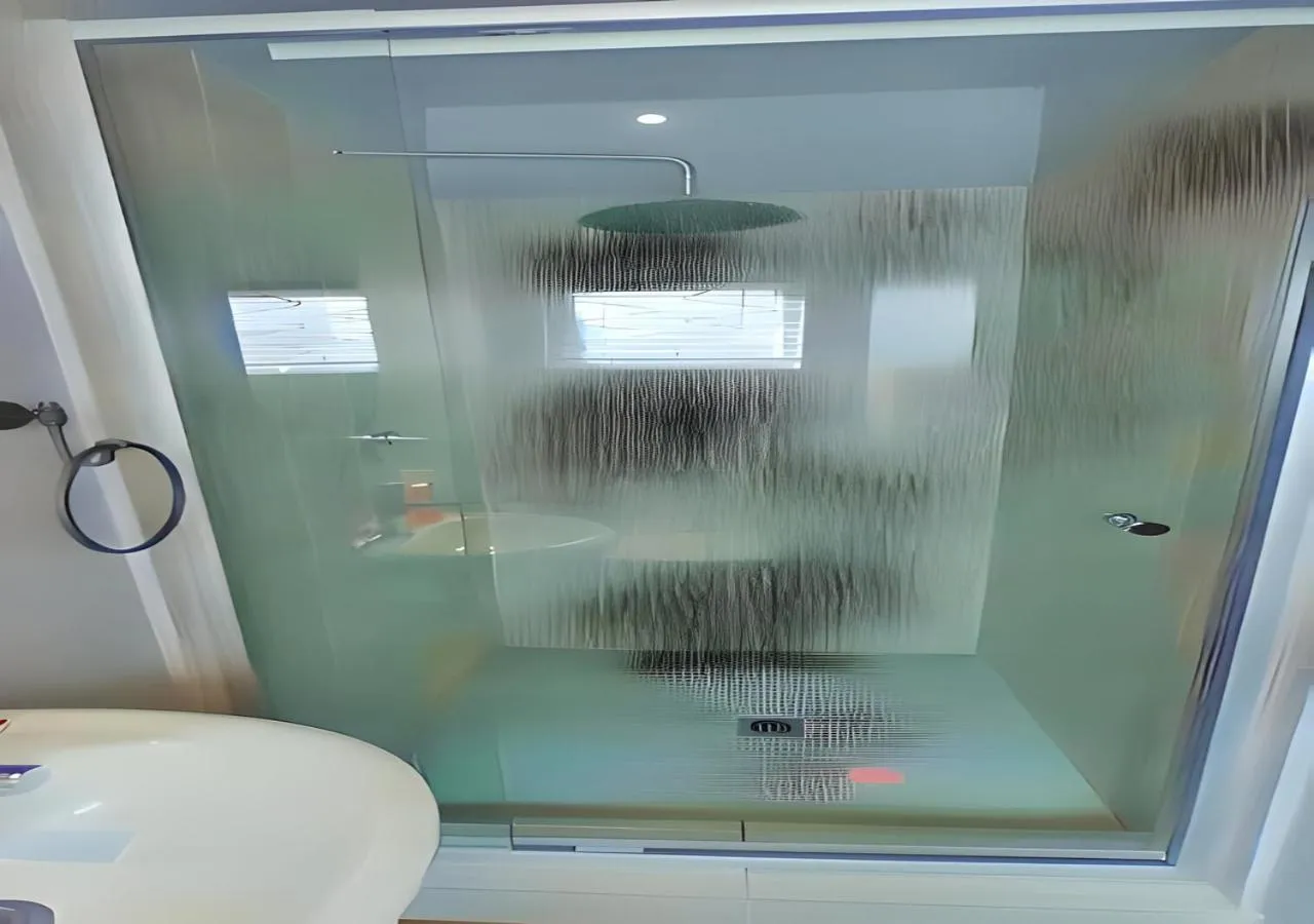 Shower in Kzn Park View Guest House