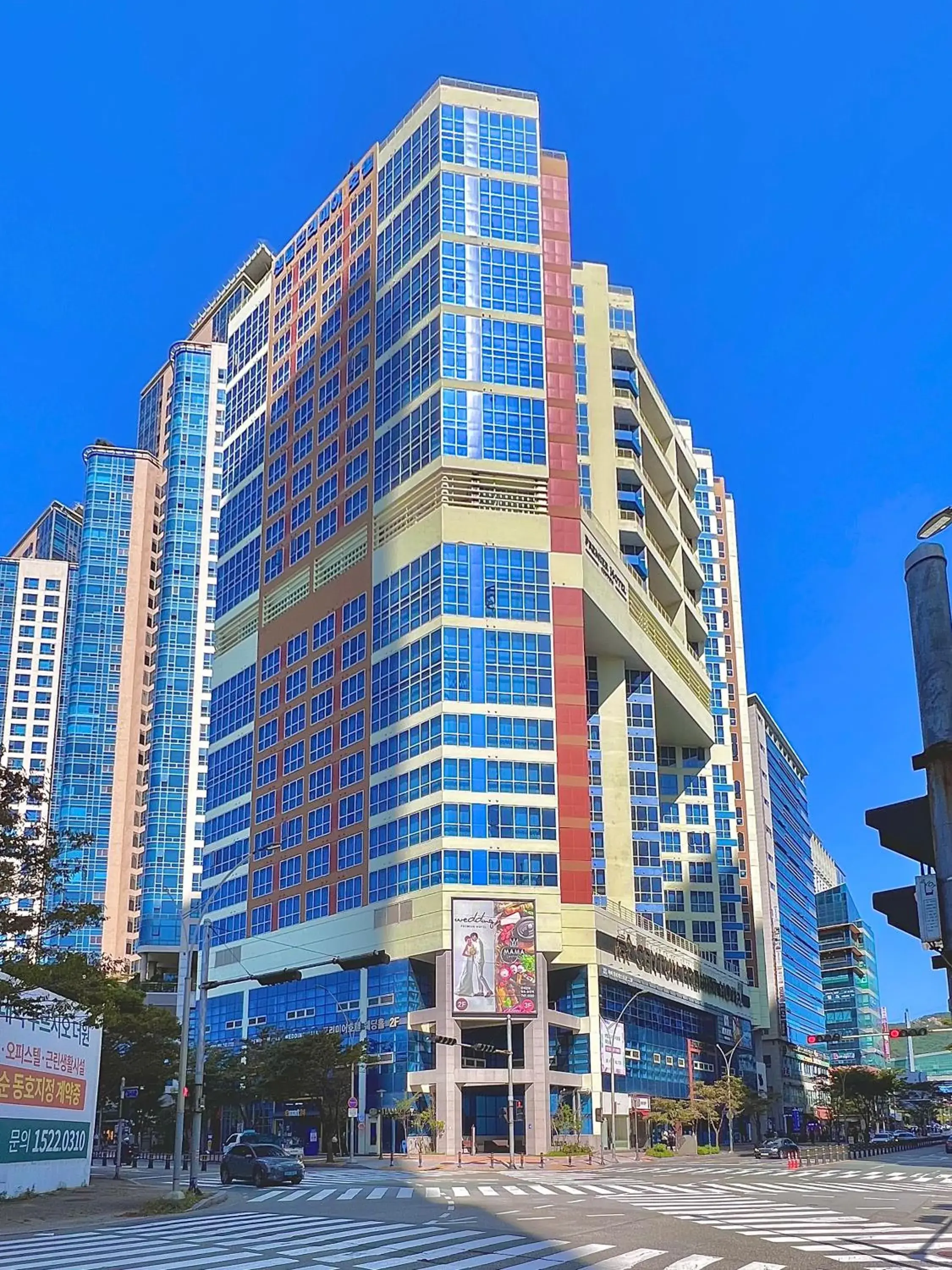 Property building in Centum Business Hotel Property building in Centum Business Hotel