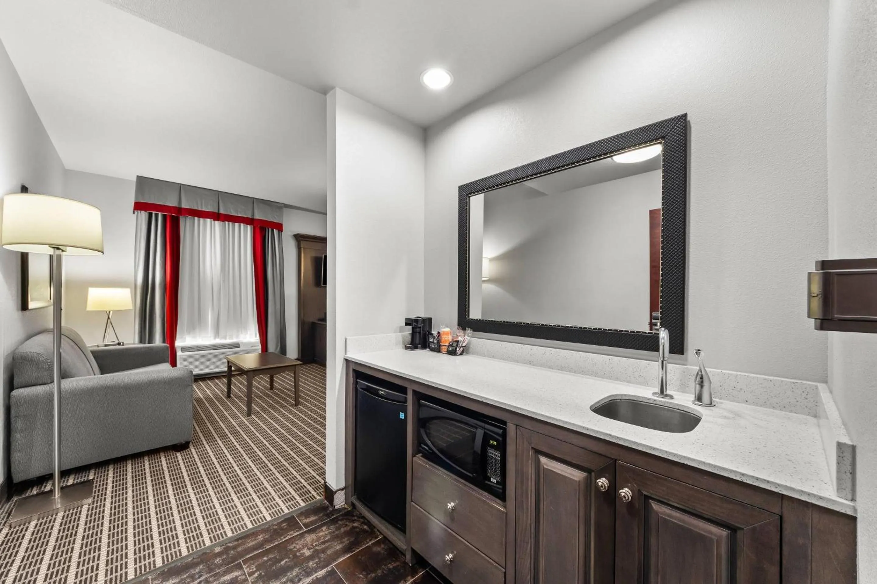 Bedroom in Quality Inn & Suites Pearsall