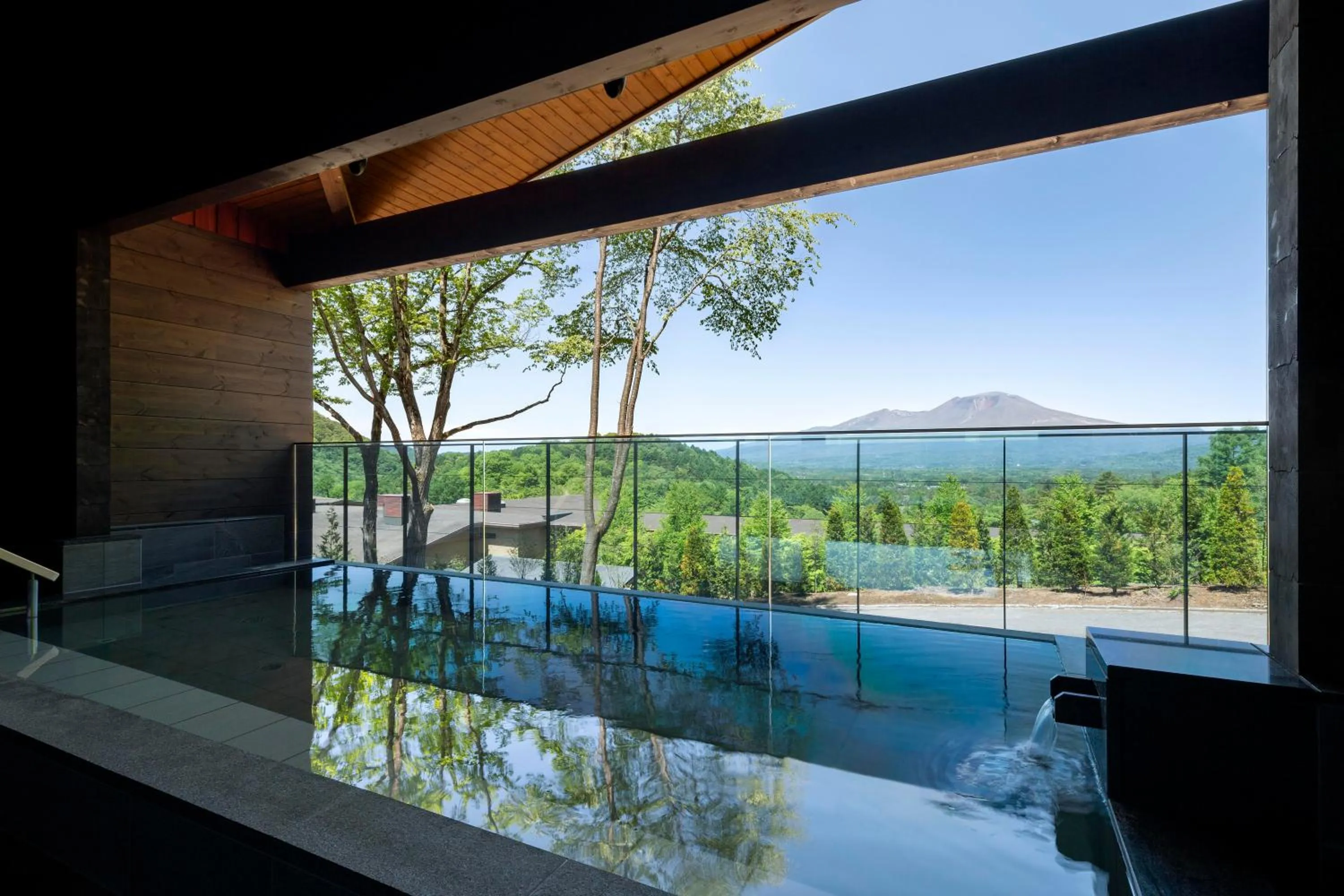 Hot Spring Bath in Karuizawa Asama Prince Hotel