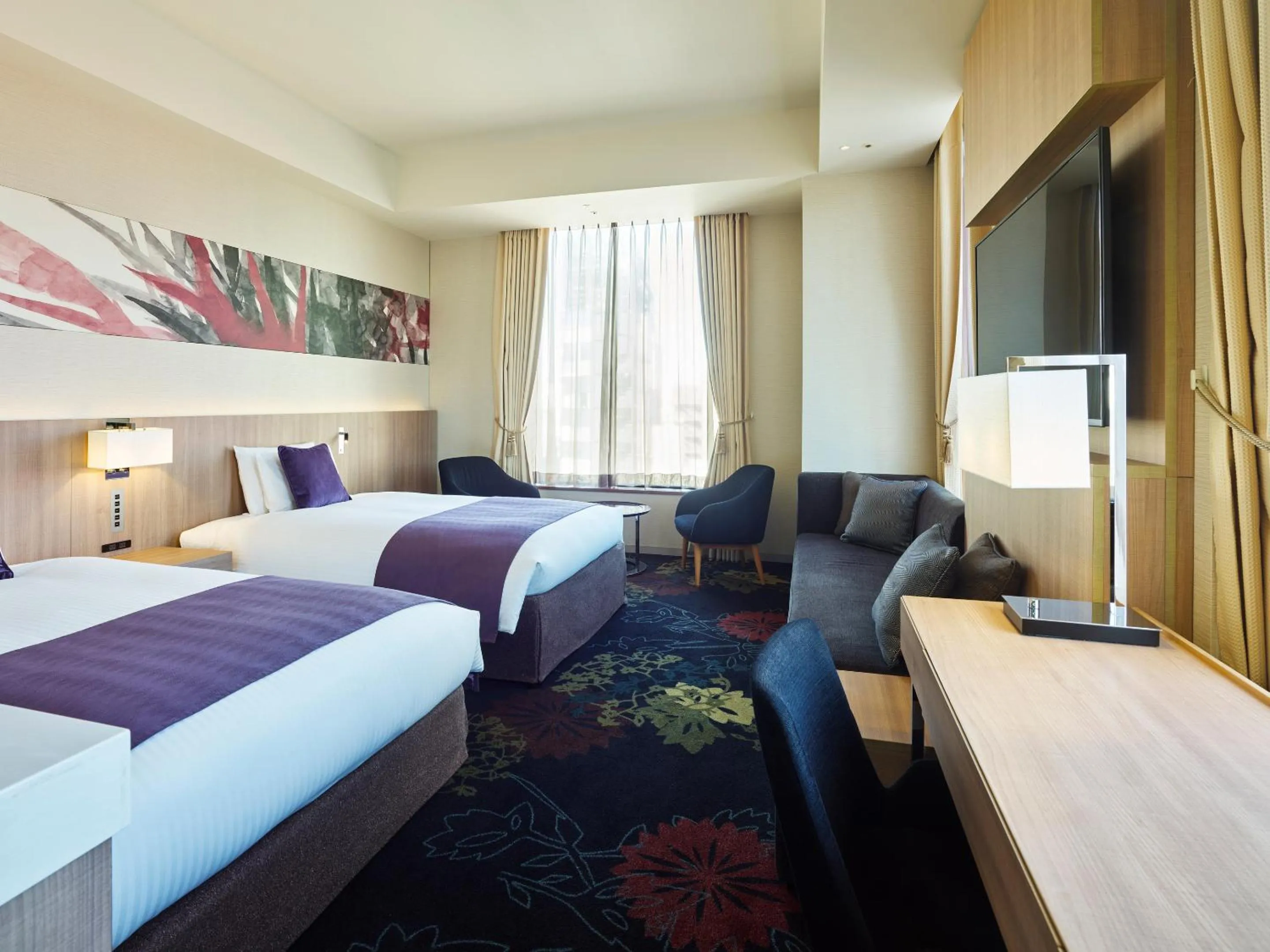 Photo of the whole room, Bed in Millennium Mitsui Garden Hotel Tokyo - Ginza