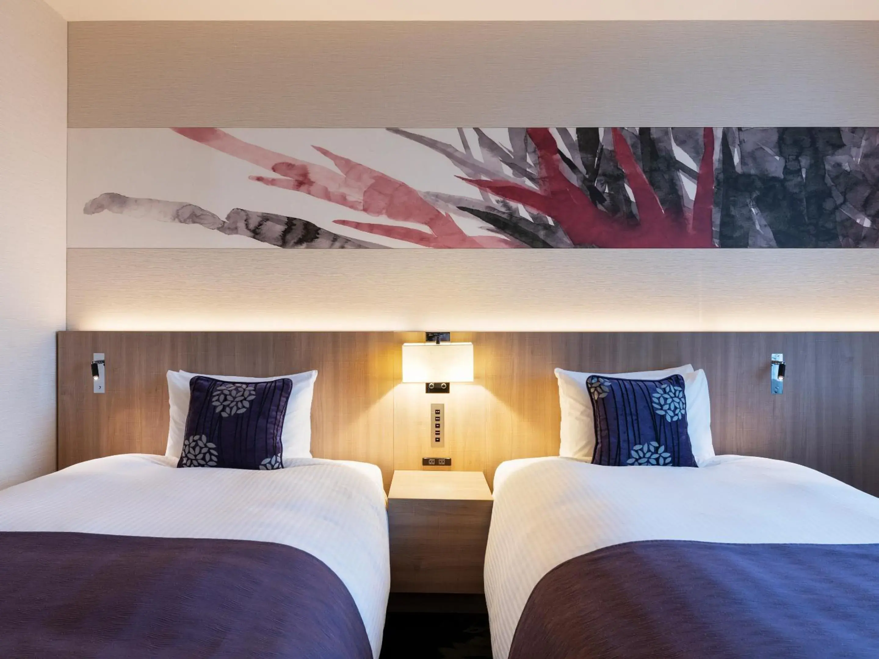 Photo of the whole room, Bed in Millennium Mitsui Garden Hotel Tokyo - Ginza Photo of the whole room, Bed in Millennium Mitsui Garden Hotel Tokyo - Ginza