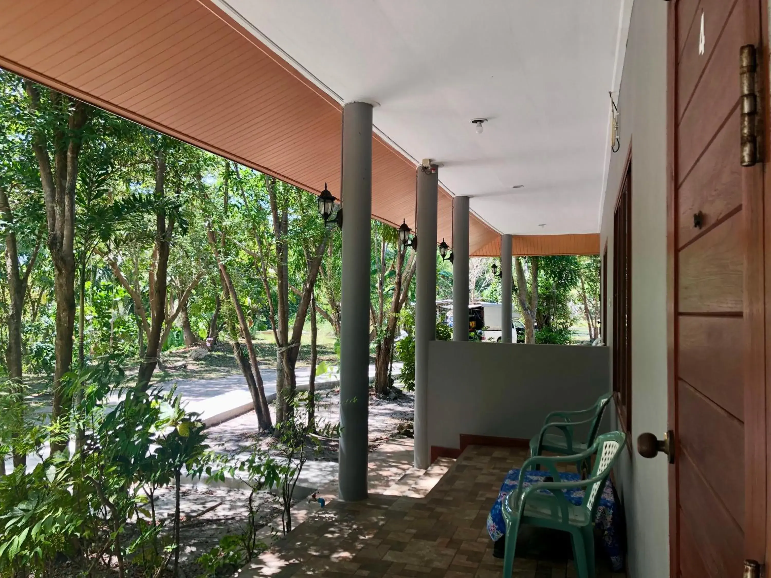 Superior Twin Room in Lanta Wanida Resort Superior Twin Room in Lanta Wanida Resort