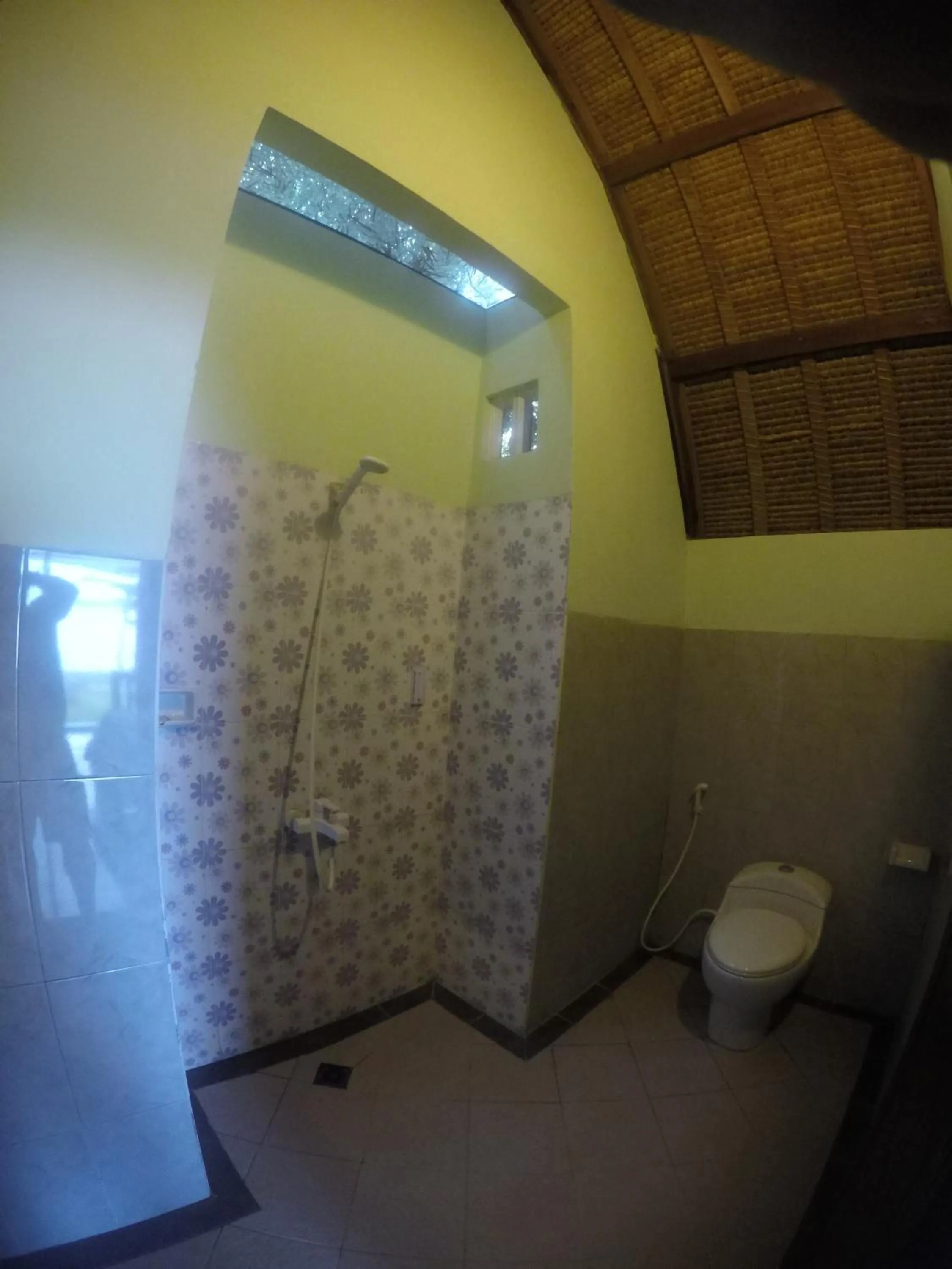 Shower in Krisna Bungalows and Restaurant