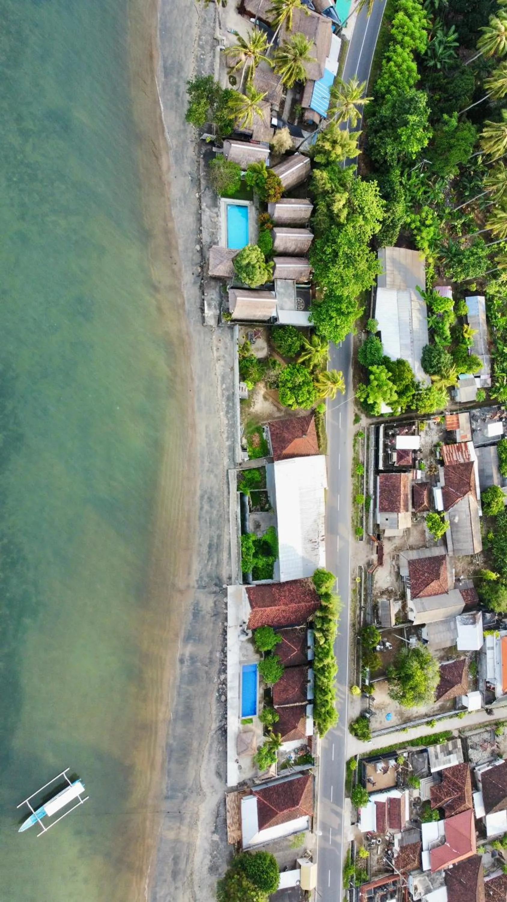 Property building in Krisna Bungalows and Restaurant