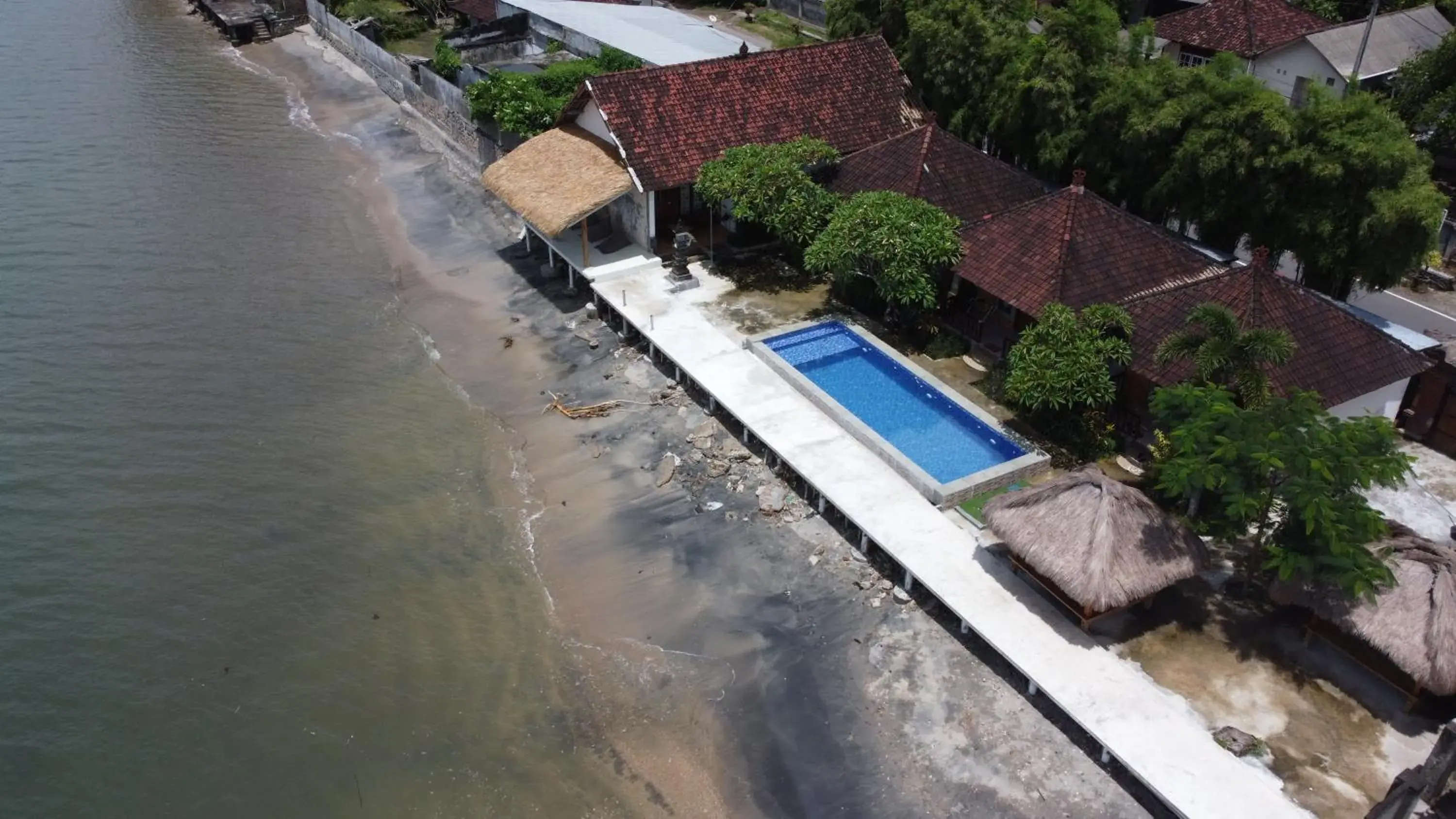 Property building in Krisna Bungalows and Restaurant Property building in Krisna Bungalows and Restaurant